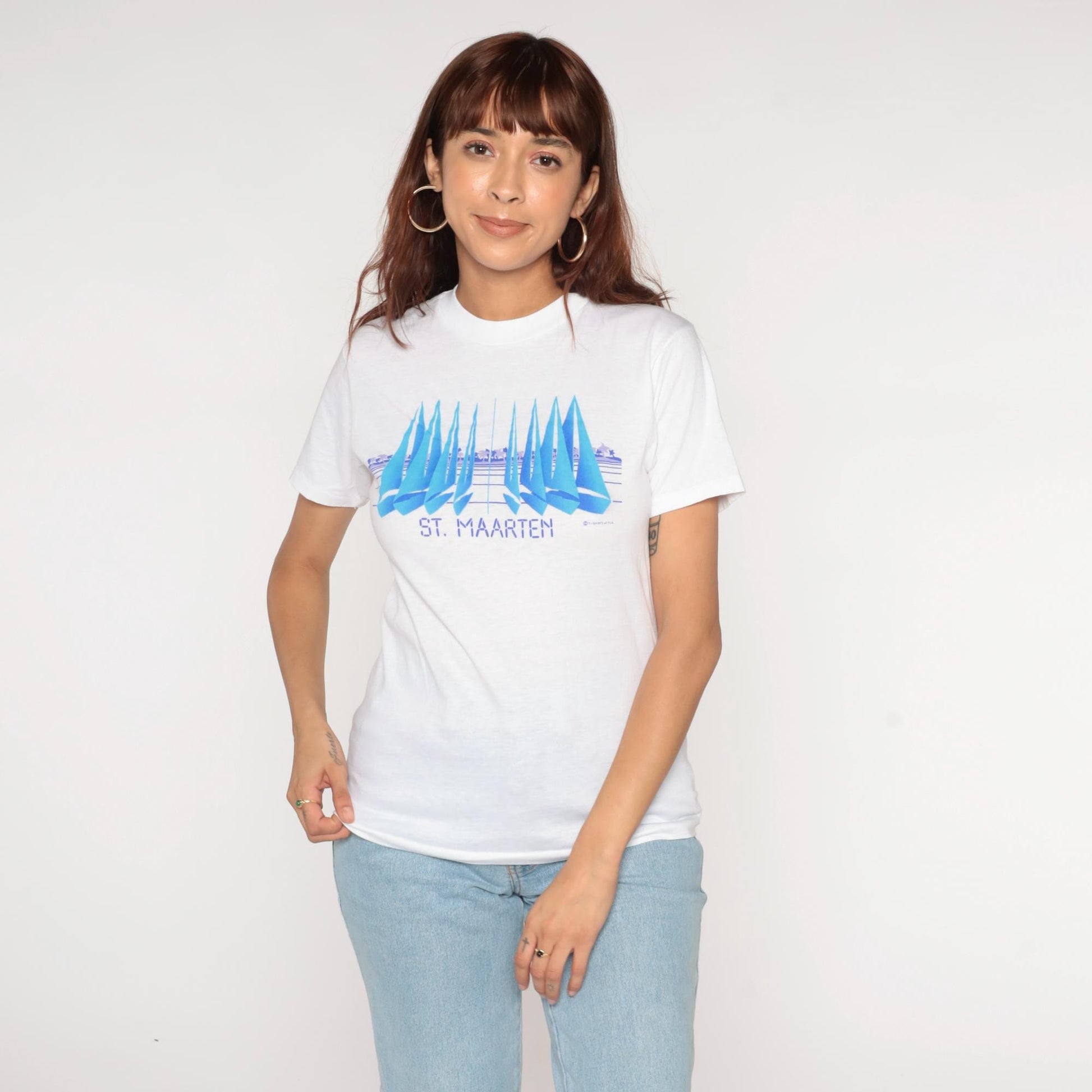 90s St Maarten Sailboat Graphic T-Shirt White Crewneck Small