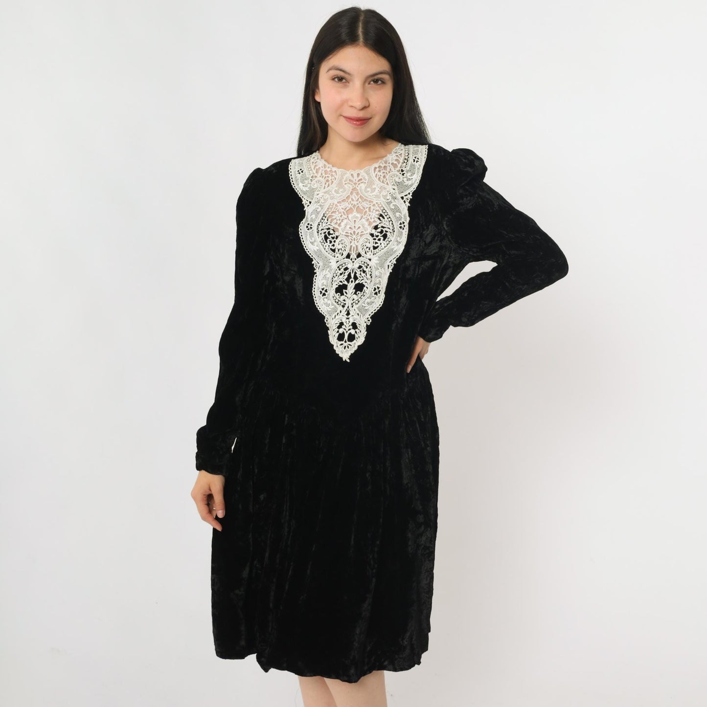 80s Black Velvet Midi Dress White Lace Basque Waist Puff Sleeve Medium