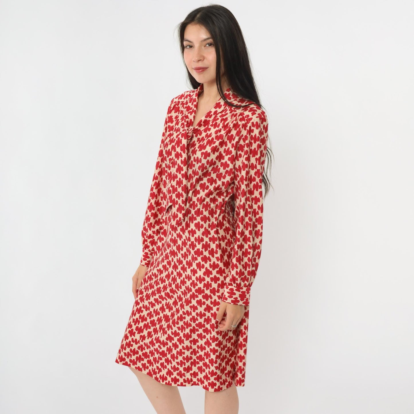 1970s Ascot Shift Dress Red Geometric Print Mini White Long Sleeve Medium Large