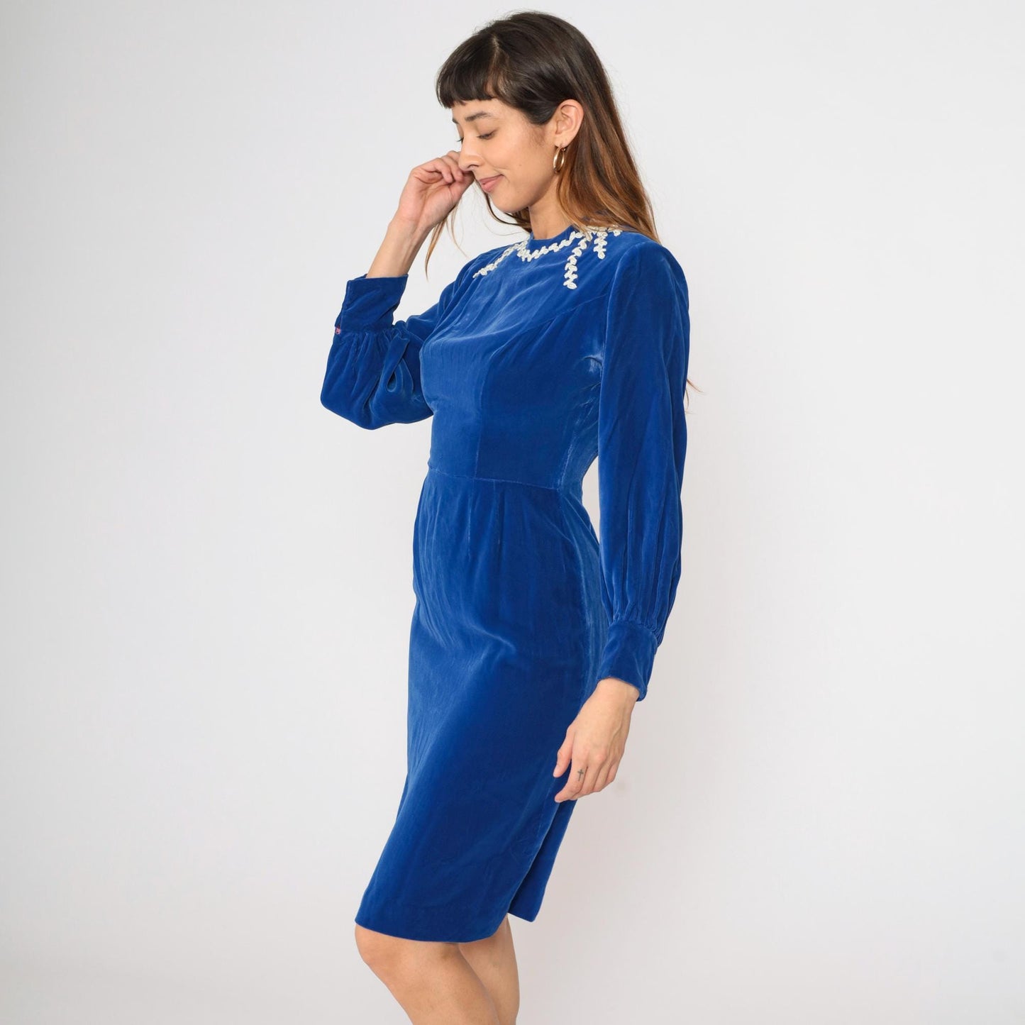 60s Blue Velvet Beaded Cocktail Dress Long Sleeve Sheath Pencil Knee Length Small
