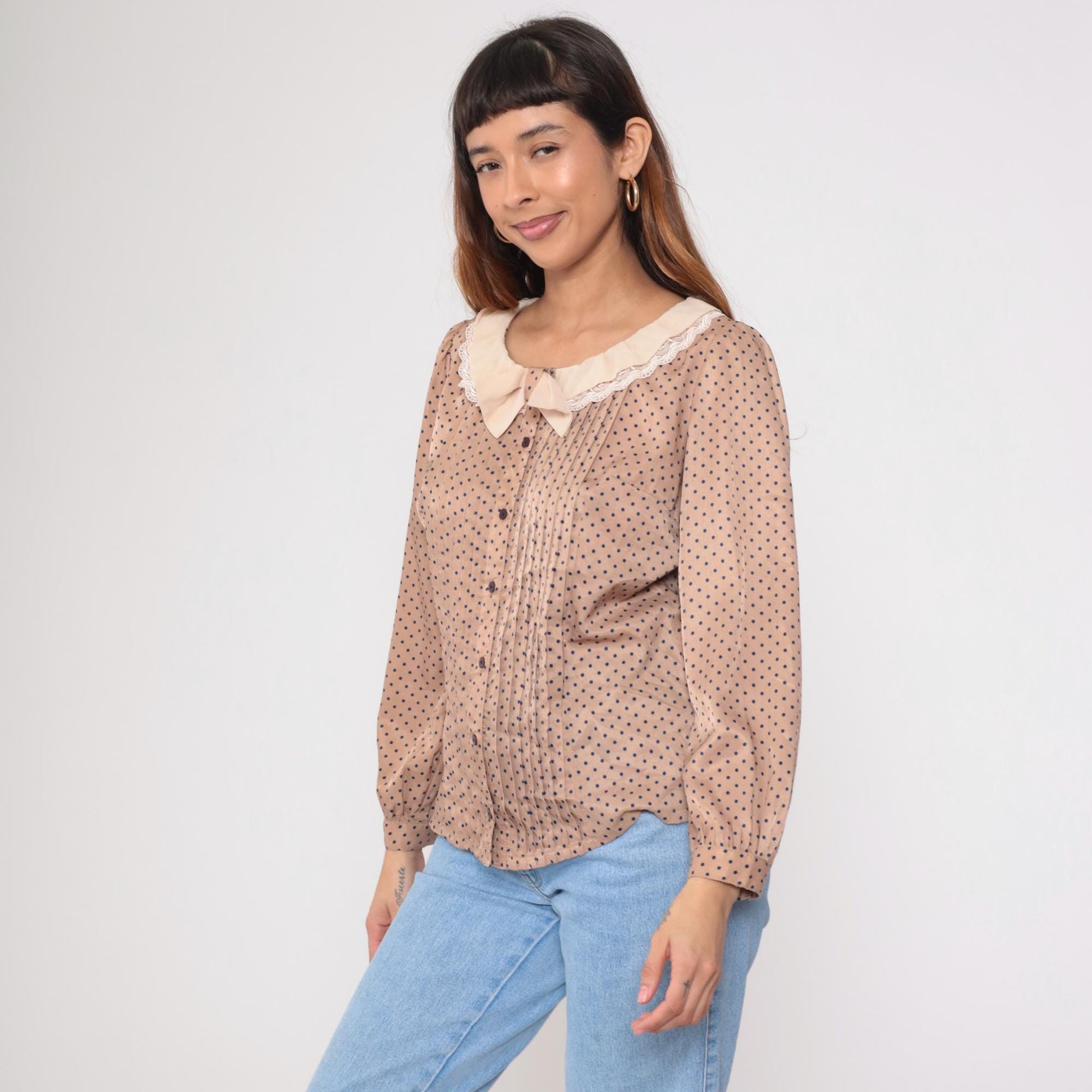 Y2K Beige Polka Dot Blouse Navy Ruffled Collar Lace Trim Button Up Large L