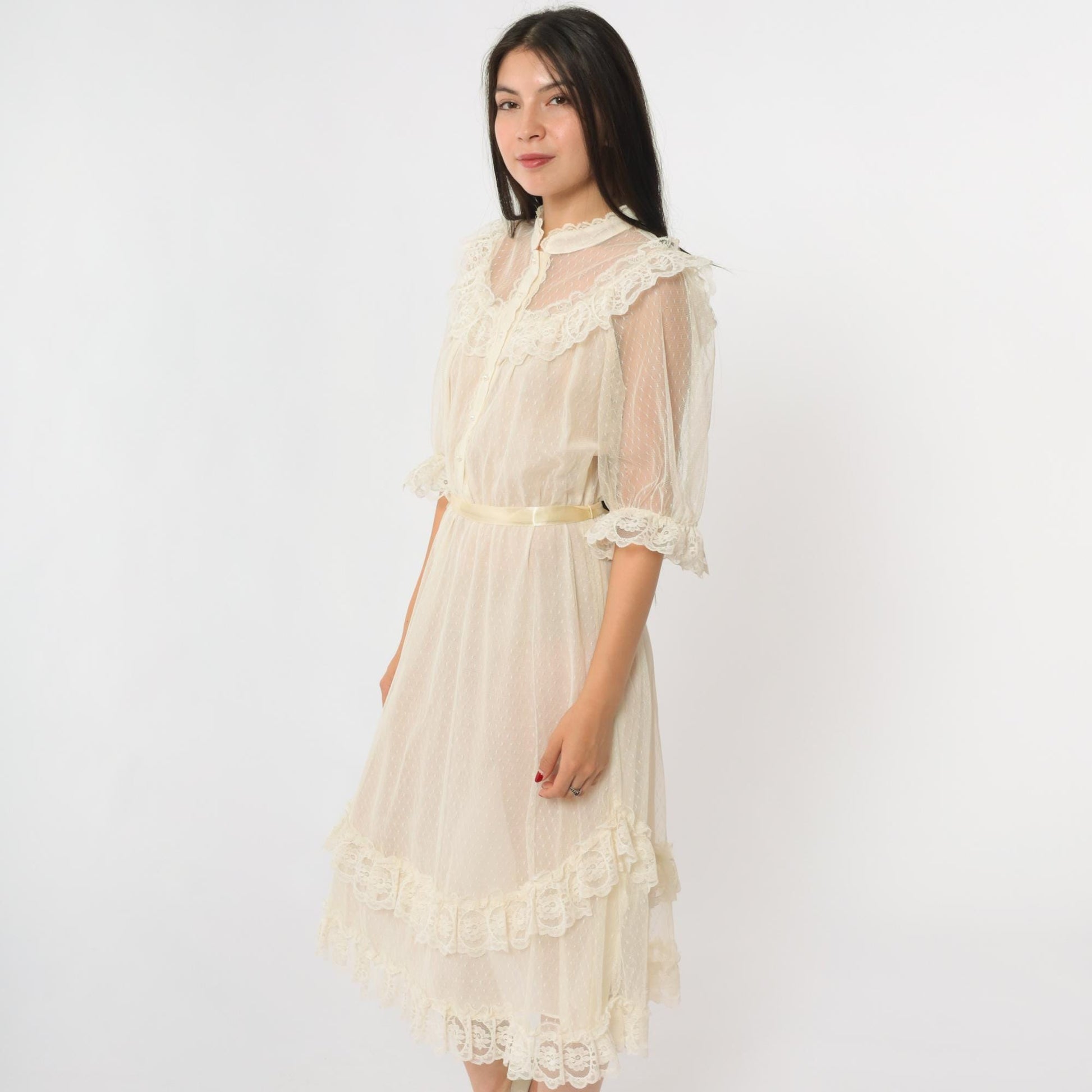 70s Cream Lace Midi Dress Pearl Button Puff Sleeve High Neck Small