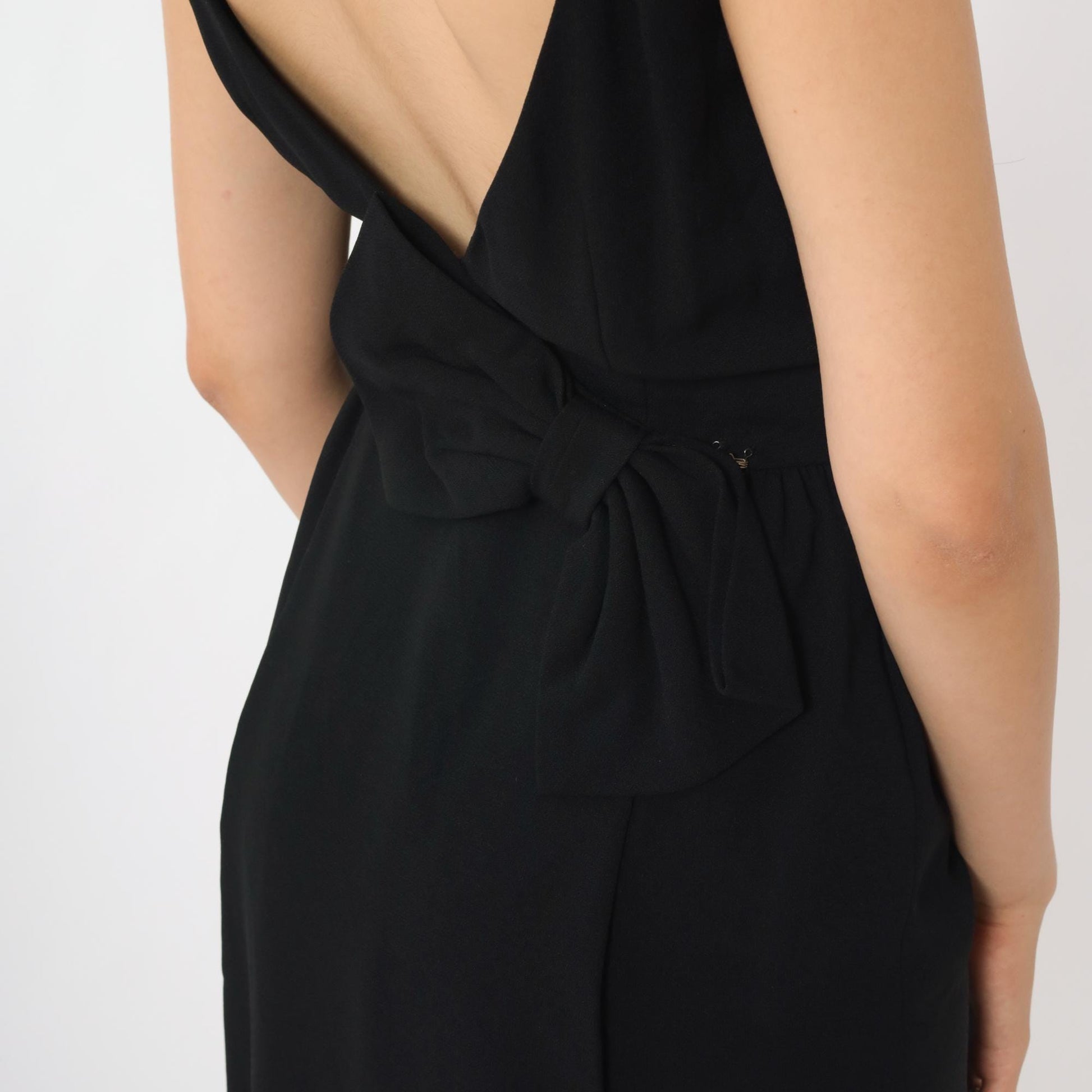 60s Black Mini Dress Open Back Boat Neck Sleeveless Sheath XSmall