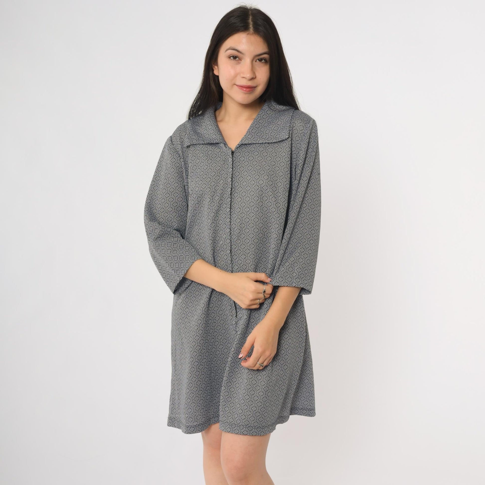 70s Geometric Mod Mini Dress Grey White V-Neck Three-Quarter Sleeve A-Line Extra Large