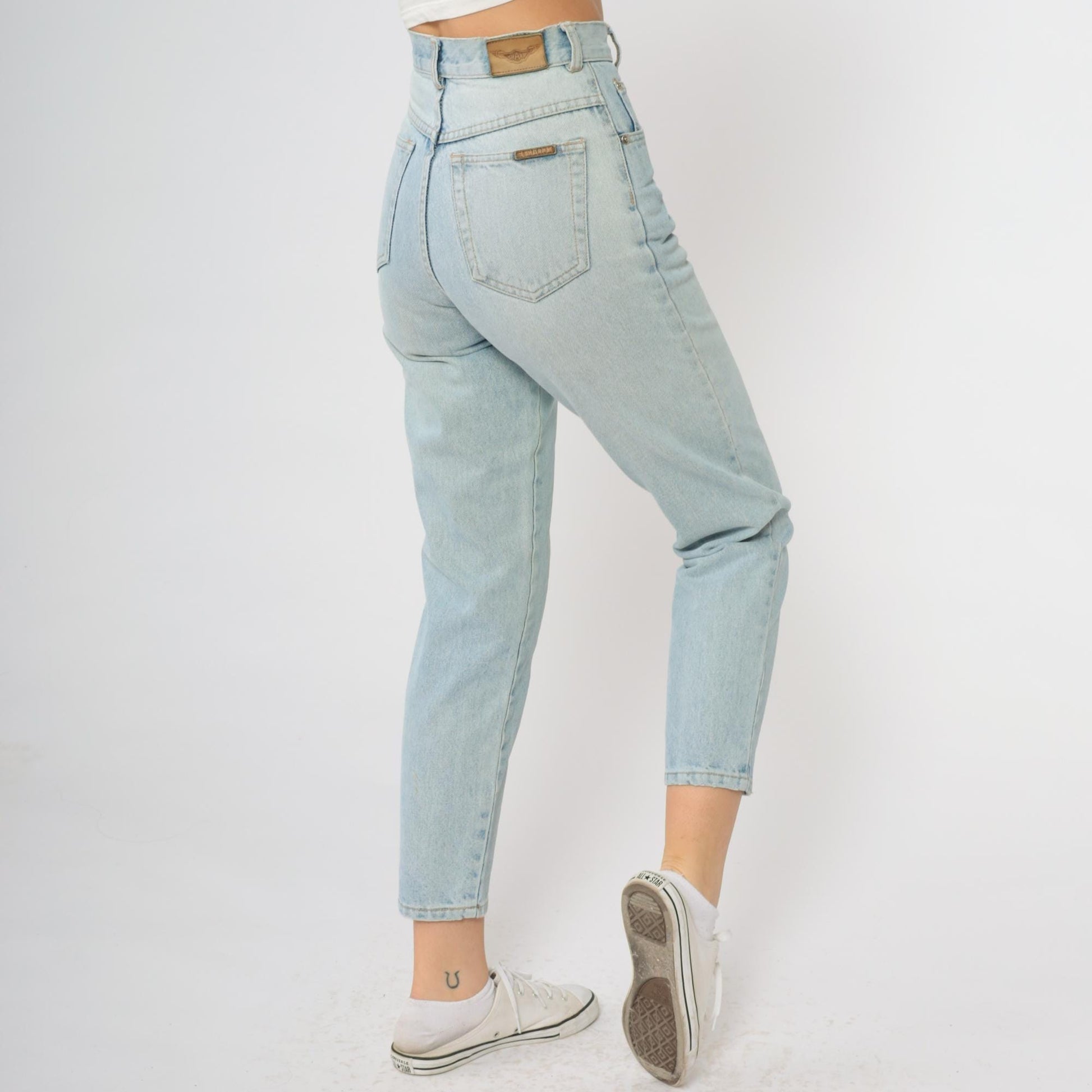 90s Sharp Light Blue High Waisted Mom Jeans Tapered Denim XXS