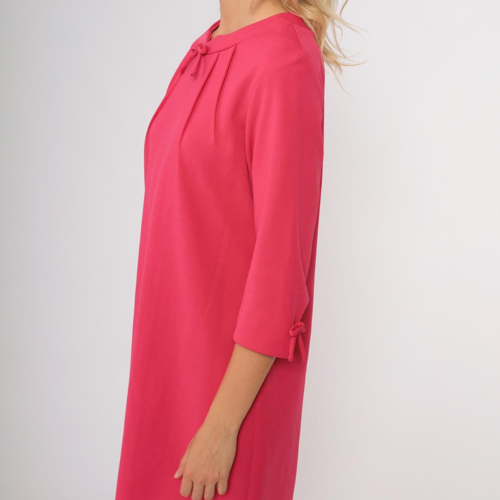1960s Pink Mini Shift Dress Bow Tie Neck Drop Waist Short Sleeve Large L