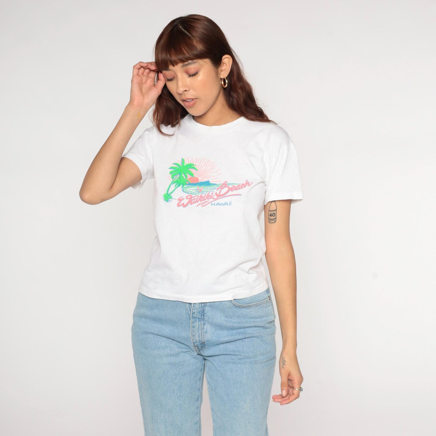 1990s Waikiki Beach Hawaii Graphic T-Shirt Hanes Tropical Palm Tree Small