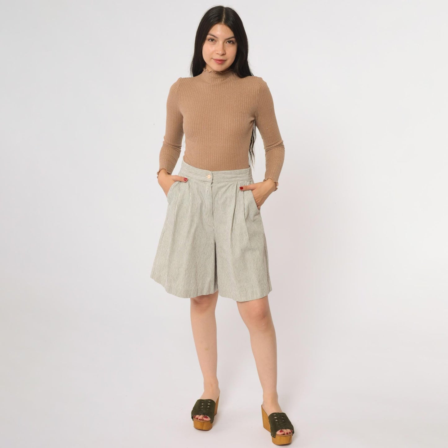90s High Waisted Pleated Shorts Pinstripe Cotton Preppy Beige Medium M