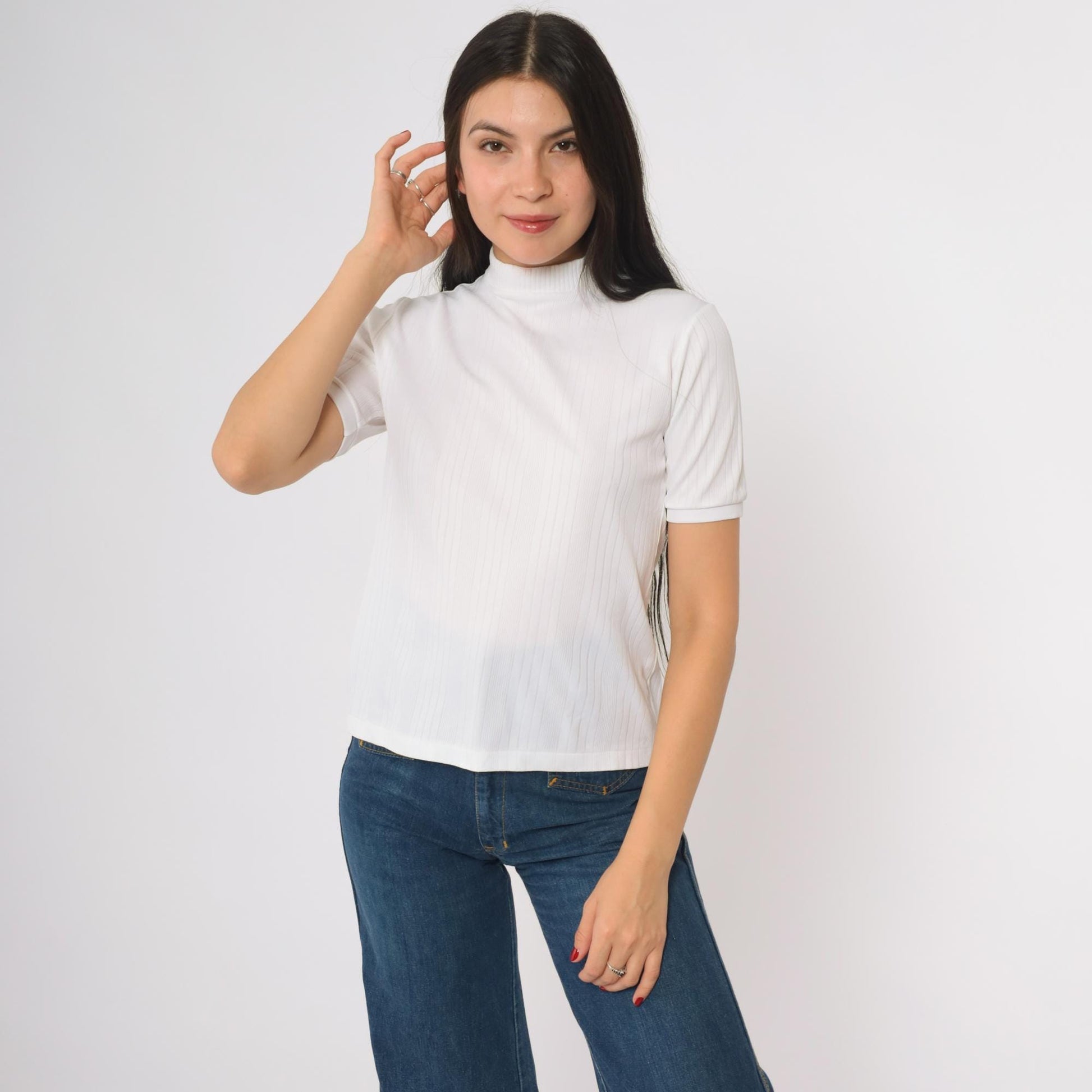 70s White Mock Neck Short Sleeve Ribbed Knit Fitted Top Small S