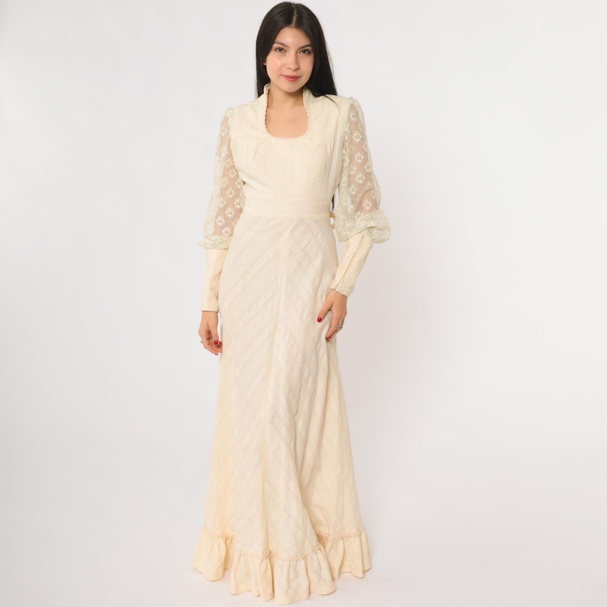 70s Cream Lace Maxi Dress Long Sleeve Scoop Neck Fitted Bodice Medium M