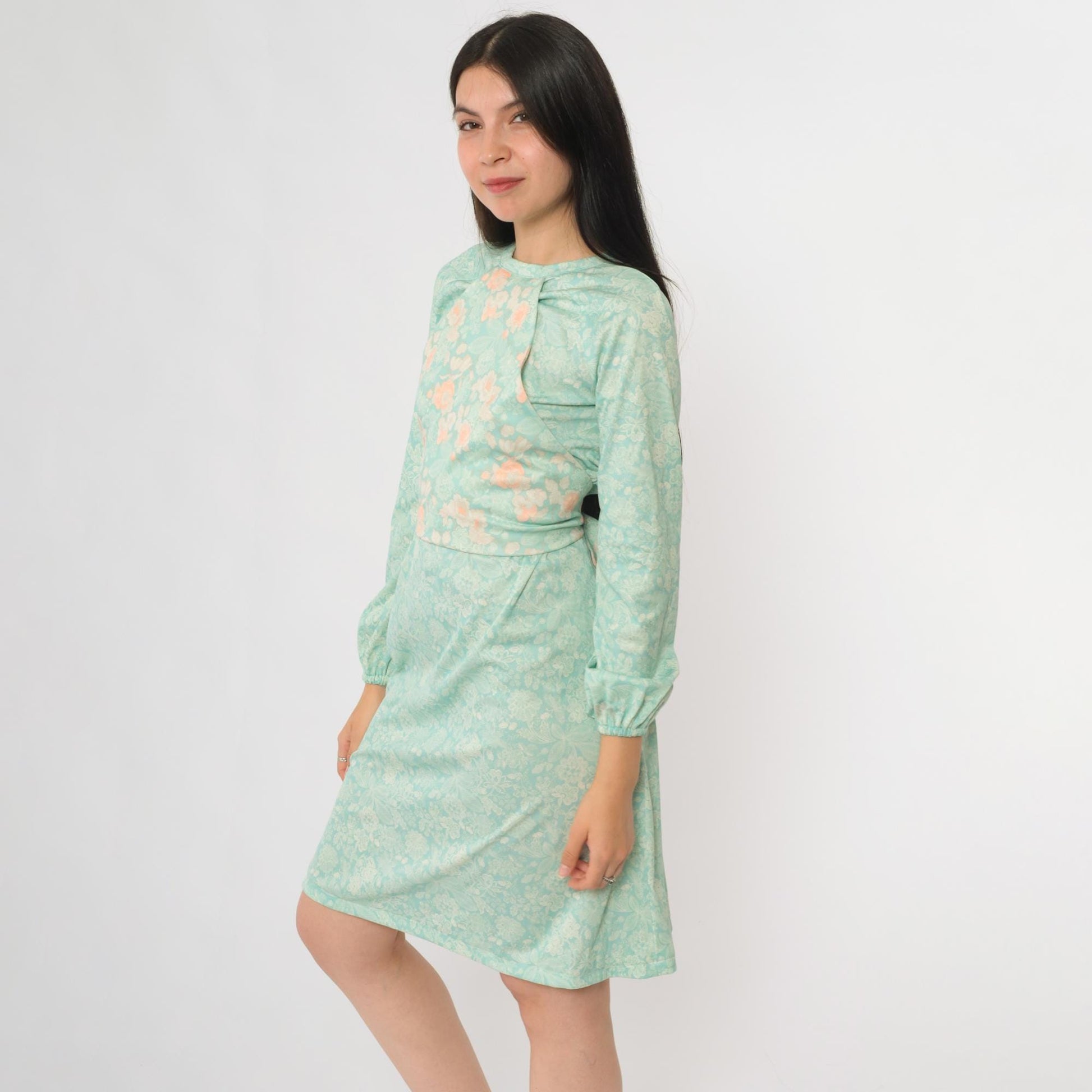 70s Pastel Green Floral Mini Dress Long Sleeve Tie-Back Medium