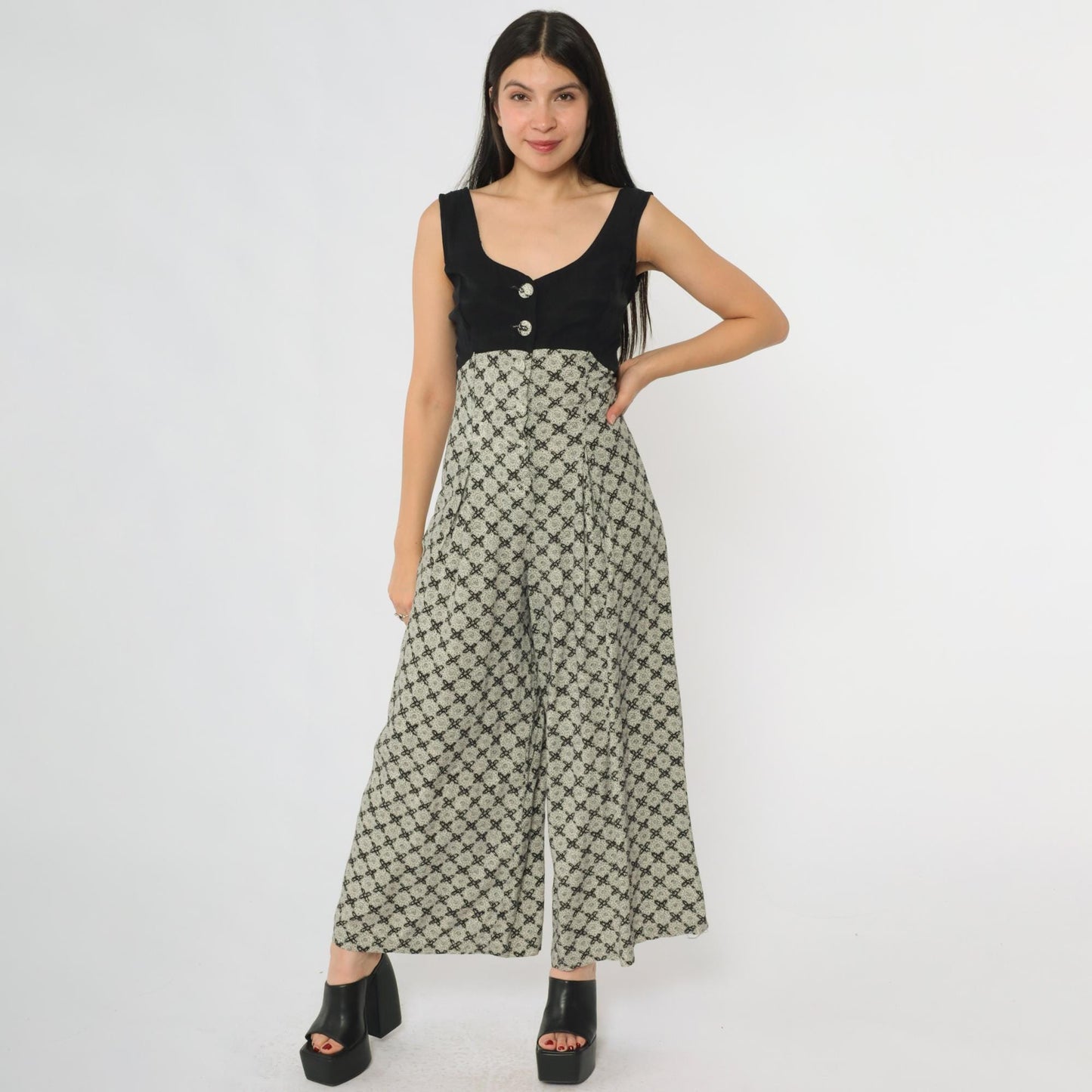 90s Alyn Paige Black Floral Jumpsuit Wide Leg V-Neck Rayon Small