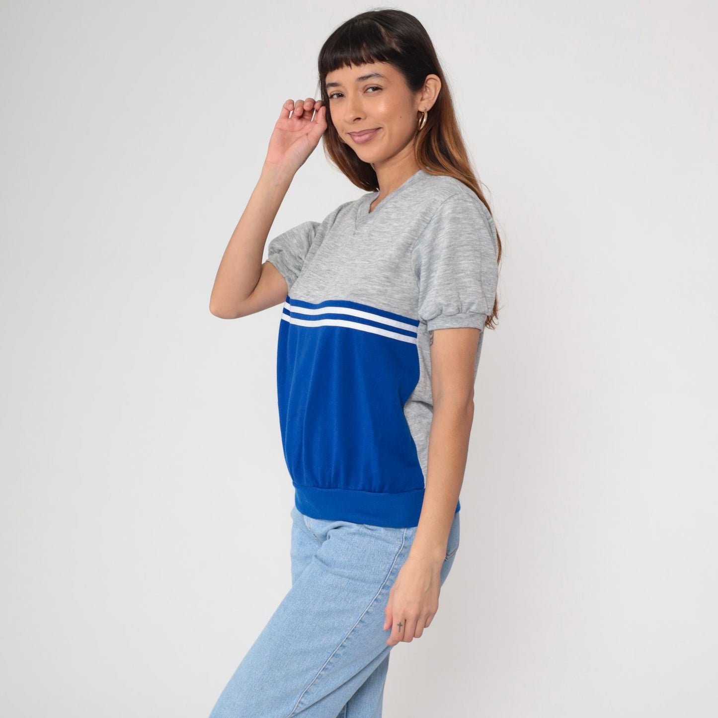 80s Colorblock Athletic V-Neck Shirt Grey Blue White Stripes Medium
