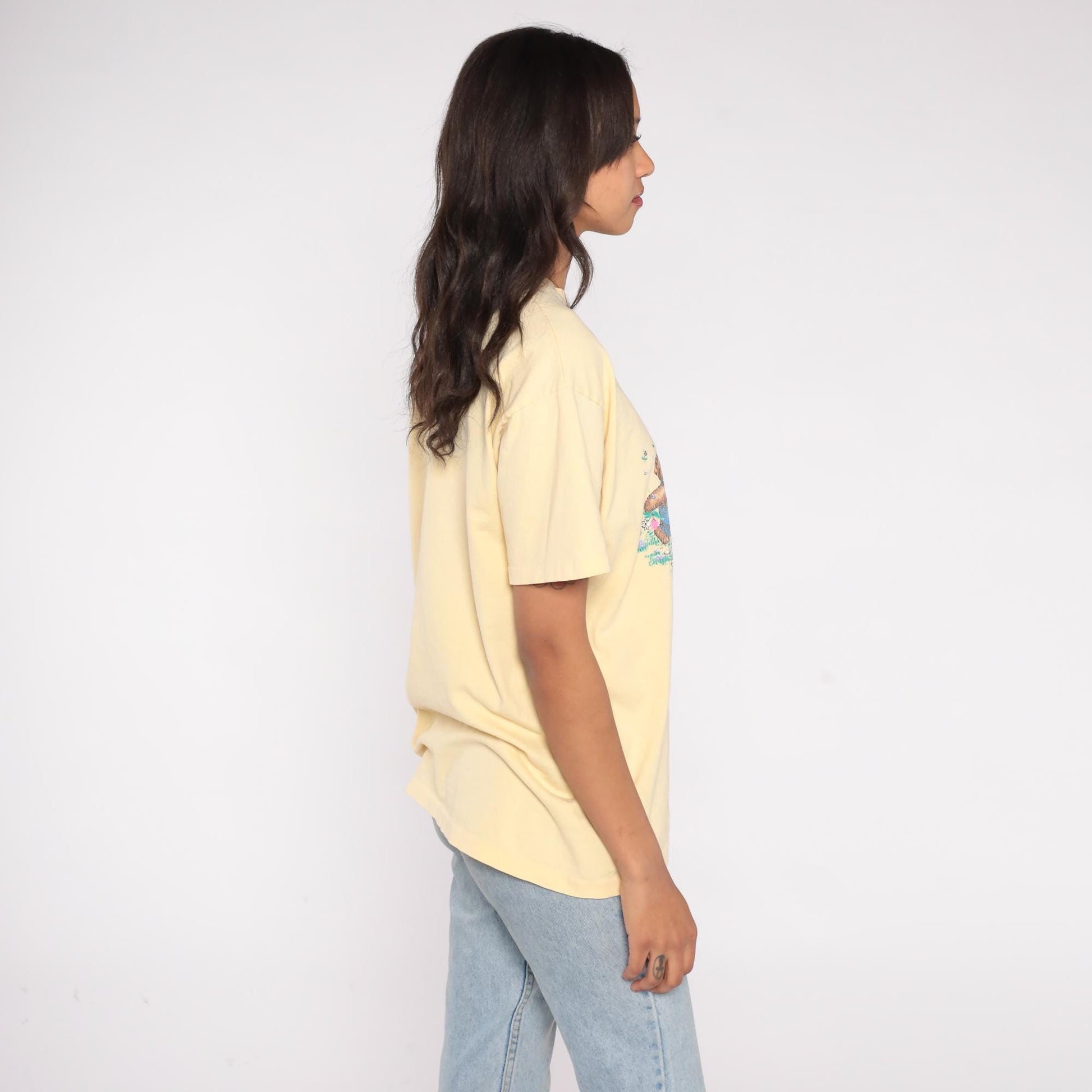 90s Anvil Teddy Bear Picnic Graphic T-Shirt Pastel Yellow Cotton Large L