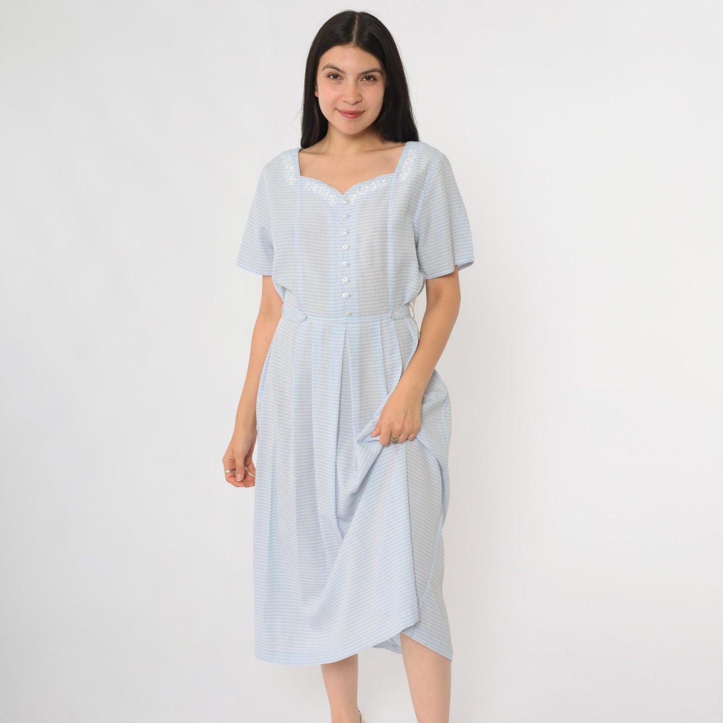 90s Blue Gingham Sundress Floral Embroidered Sweetheart Neckline Midi Medium
