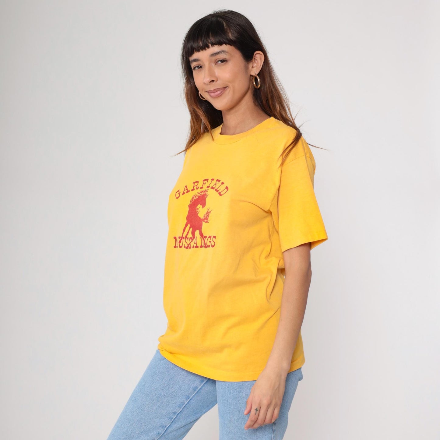 90s Garfield County Mustangs Montana High School Graphic Tee Yellow XL