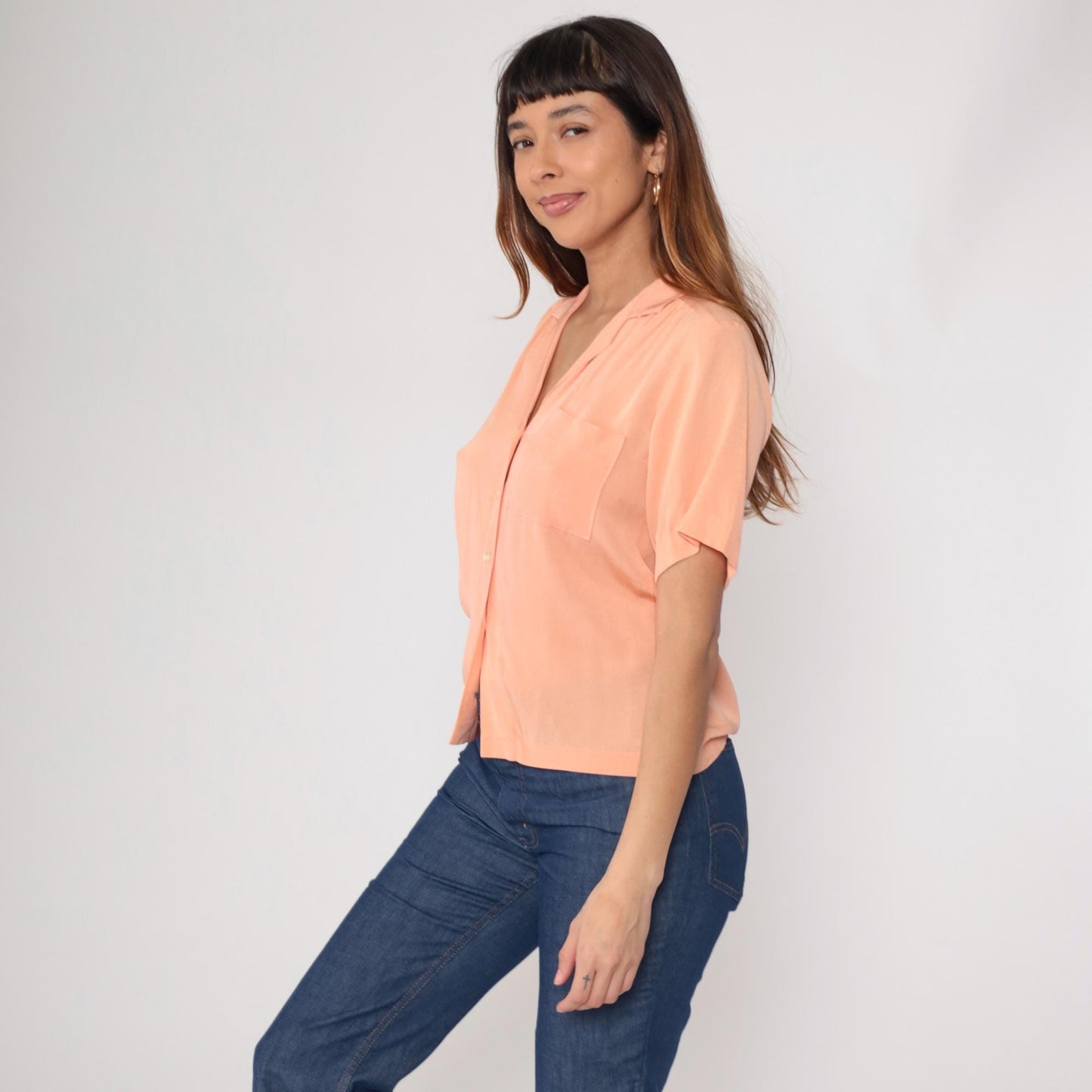 50s Peach Button-Down Blouse Rayon Blend V-Neck Short Sleeve Small