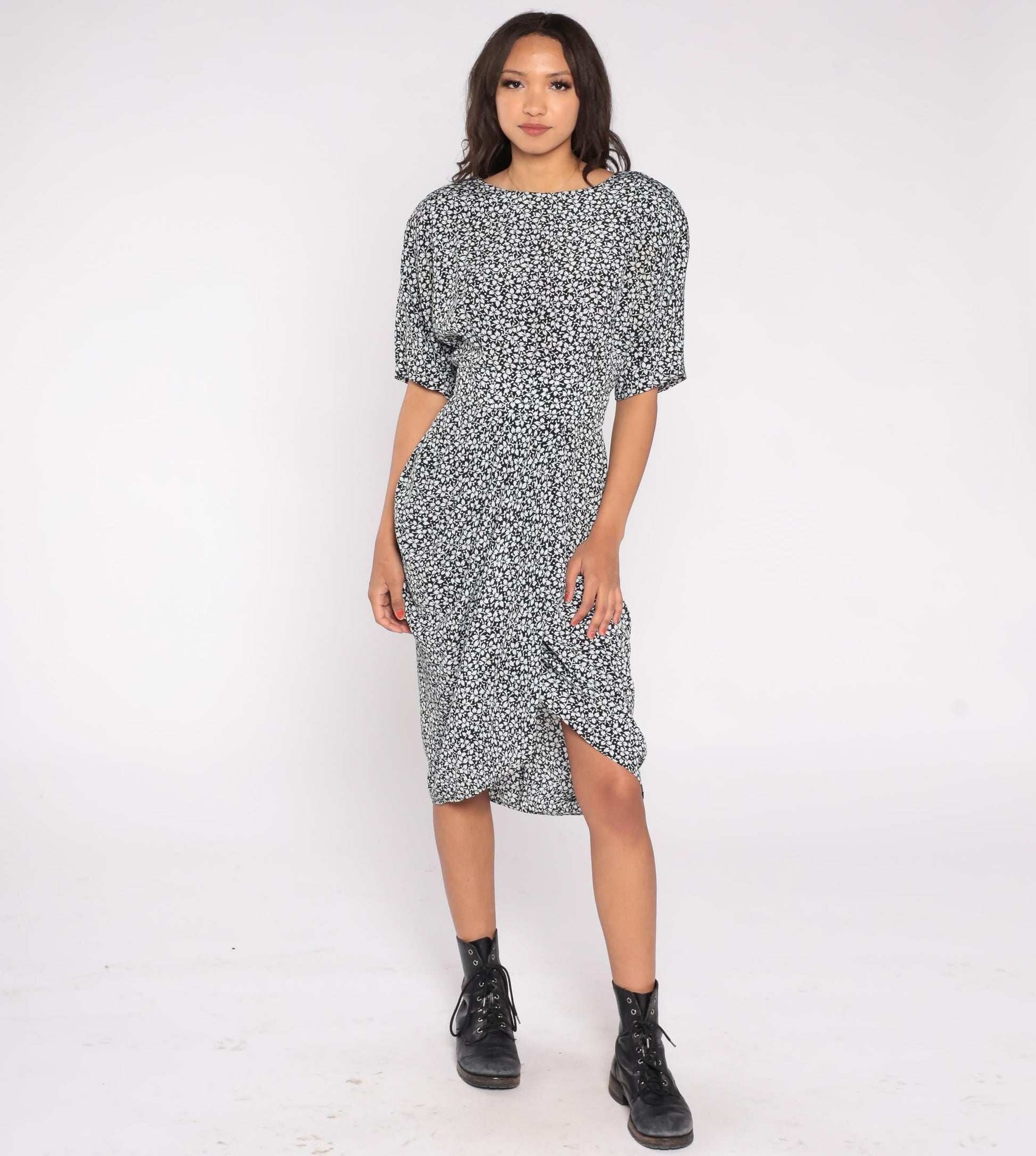 90s Warren Z Black White Leaf Print Midi Dress Fitted Waist Tulip Hem Medium