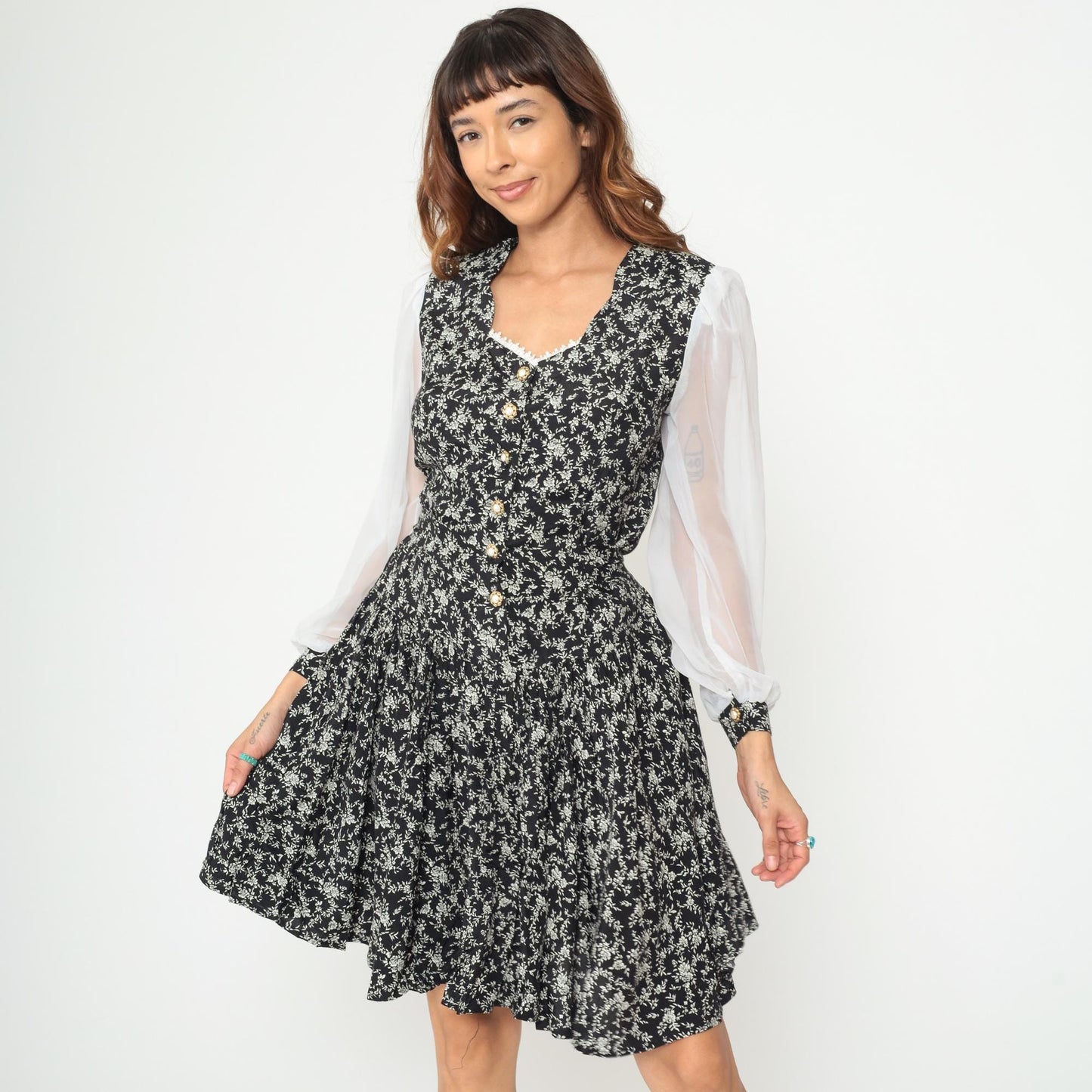 90s Timing Black Floral Dress White Contrast Sleeves Pearl Buttons Knee Length Medium M