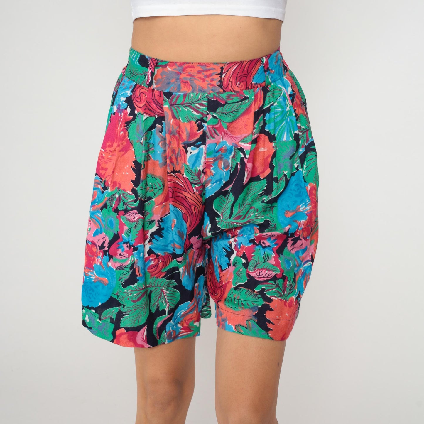 90s Tropical Floral High-Rise Shorts Rayon Black Pink Coral Small