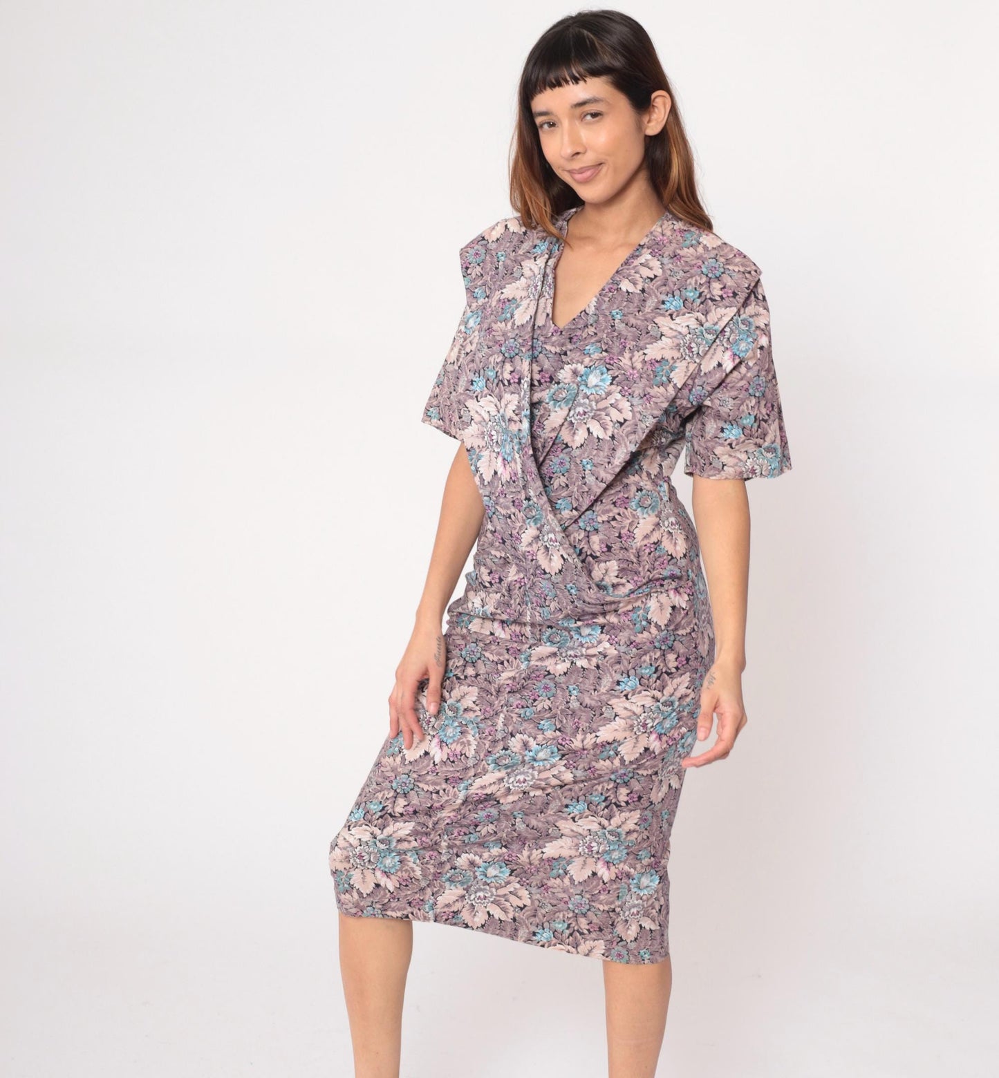 90s Pea Patch Floral Knee-Length Dress V-Neck Cotton Grey Medium