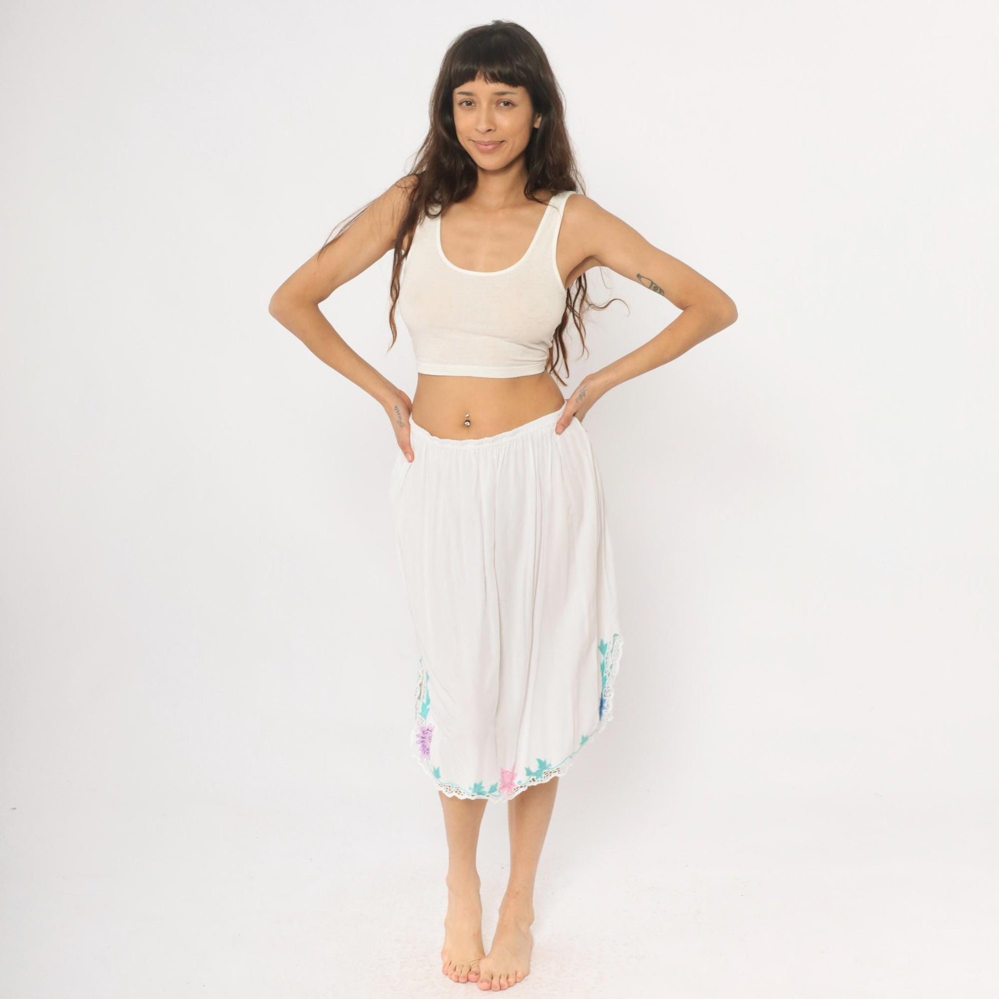 80s Phoenix White Half Slip Embroidered Floral Crochet Lace Medium