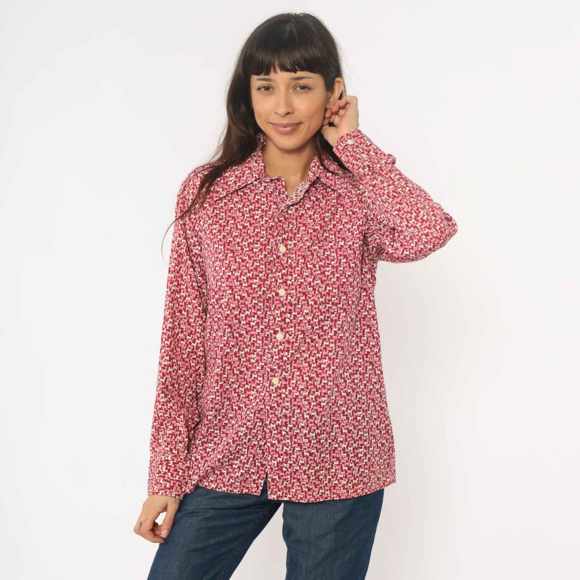 70s Van Heusen Lamb Print Button-Up Blouse Red Cream Pointed Collar Large L
