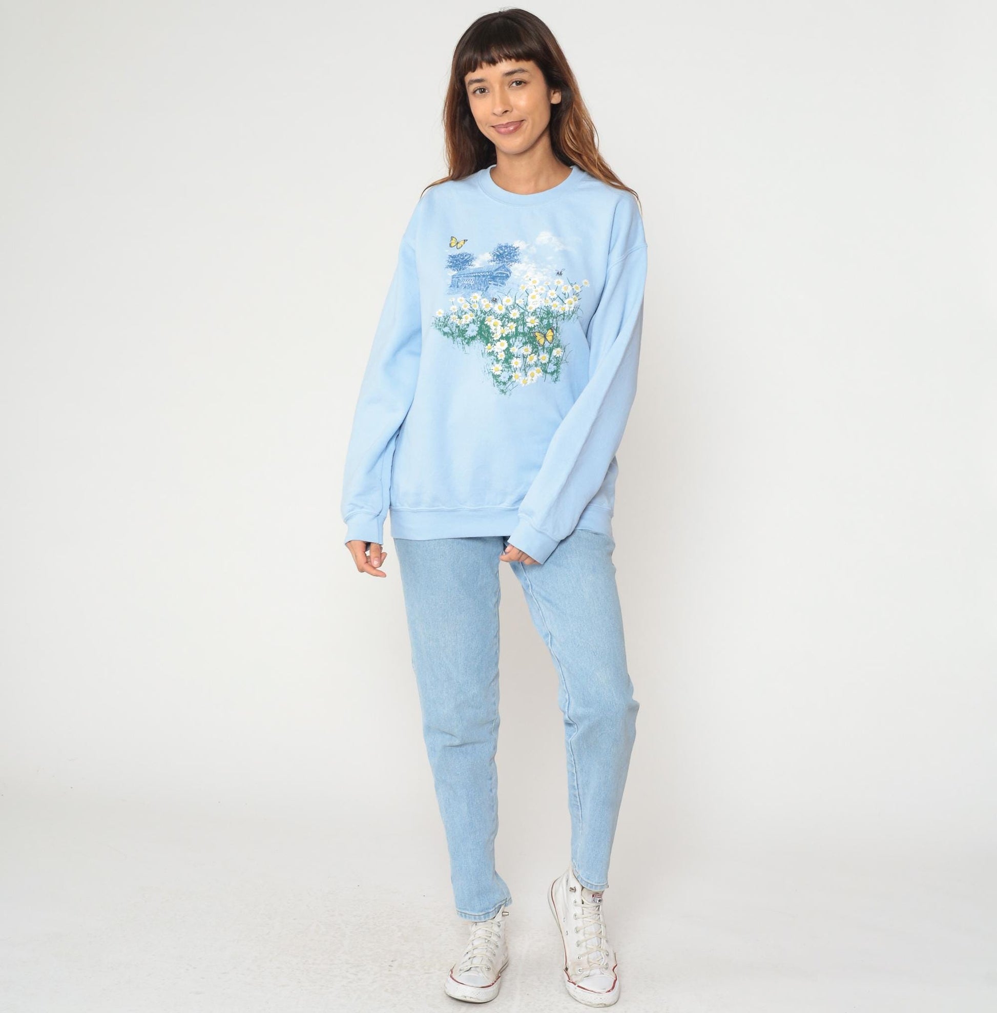 90s Light Blue Floral Sweatshirt Daisy Butterfly Covered Bridge Medium M