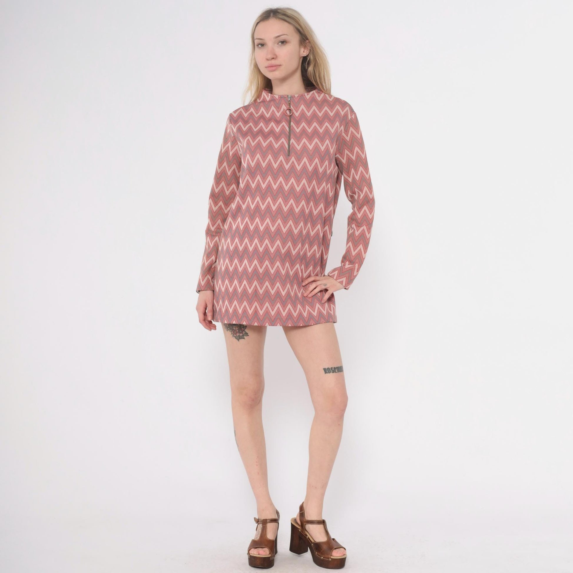 60s Chevron Print Mini Dress Mock Neck Shift Tunic Pink Grey Small S