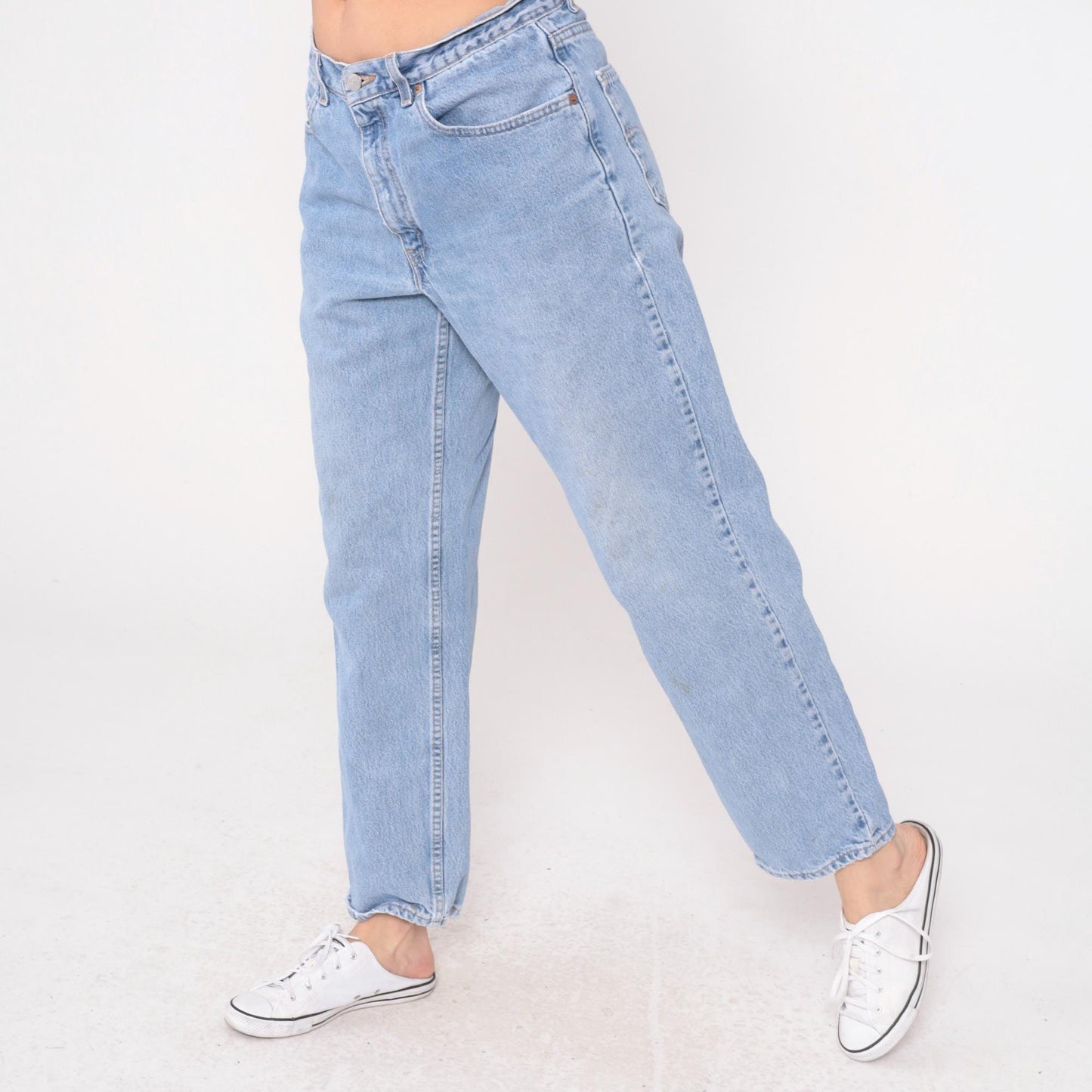 90s Levi's 550 Light Blue Denim Jeans Relaxed Fit Straight Leg 34x30