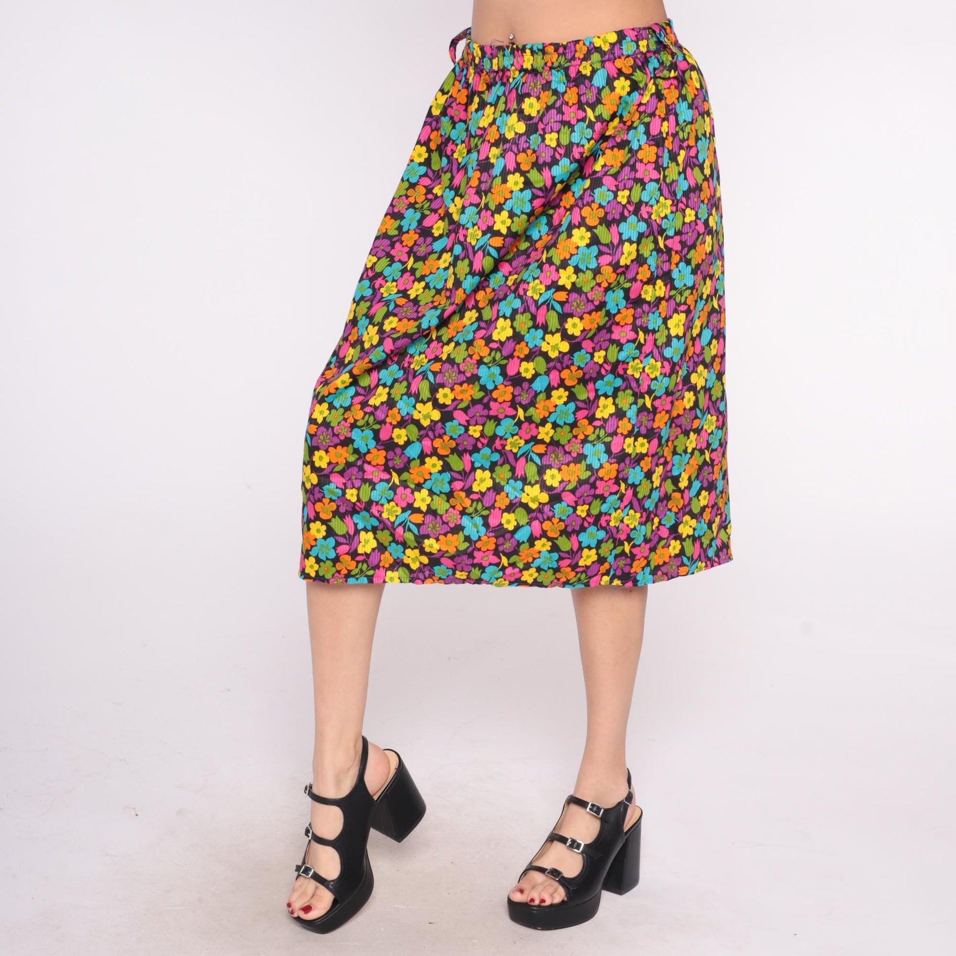 90s Black Floral A-Line Skirt Multicolor Drawstring Cotton Medium