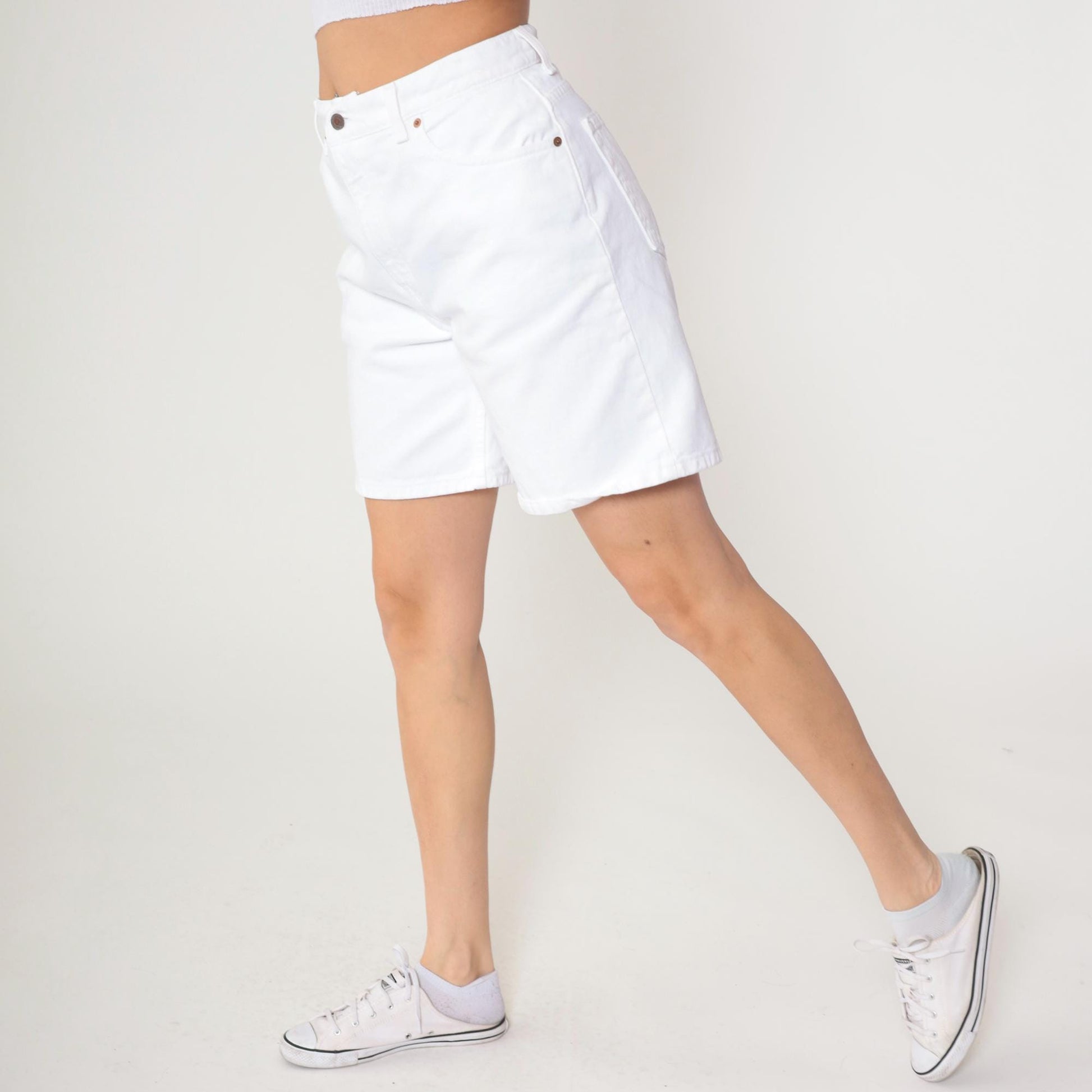 90s Levi's 551 White Denim Shorts High Rise Relaxed Fit Medium M