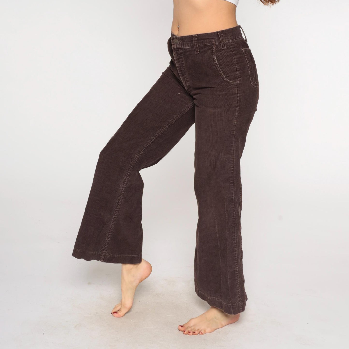 70s Levi's Brown Corduroy Bell Bottom Flared Pants High Rise Medium