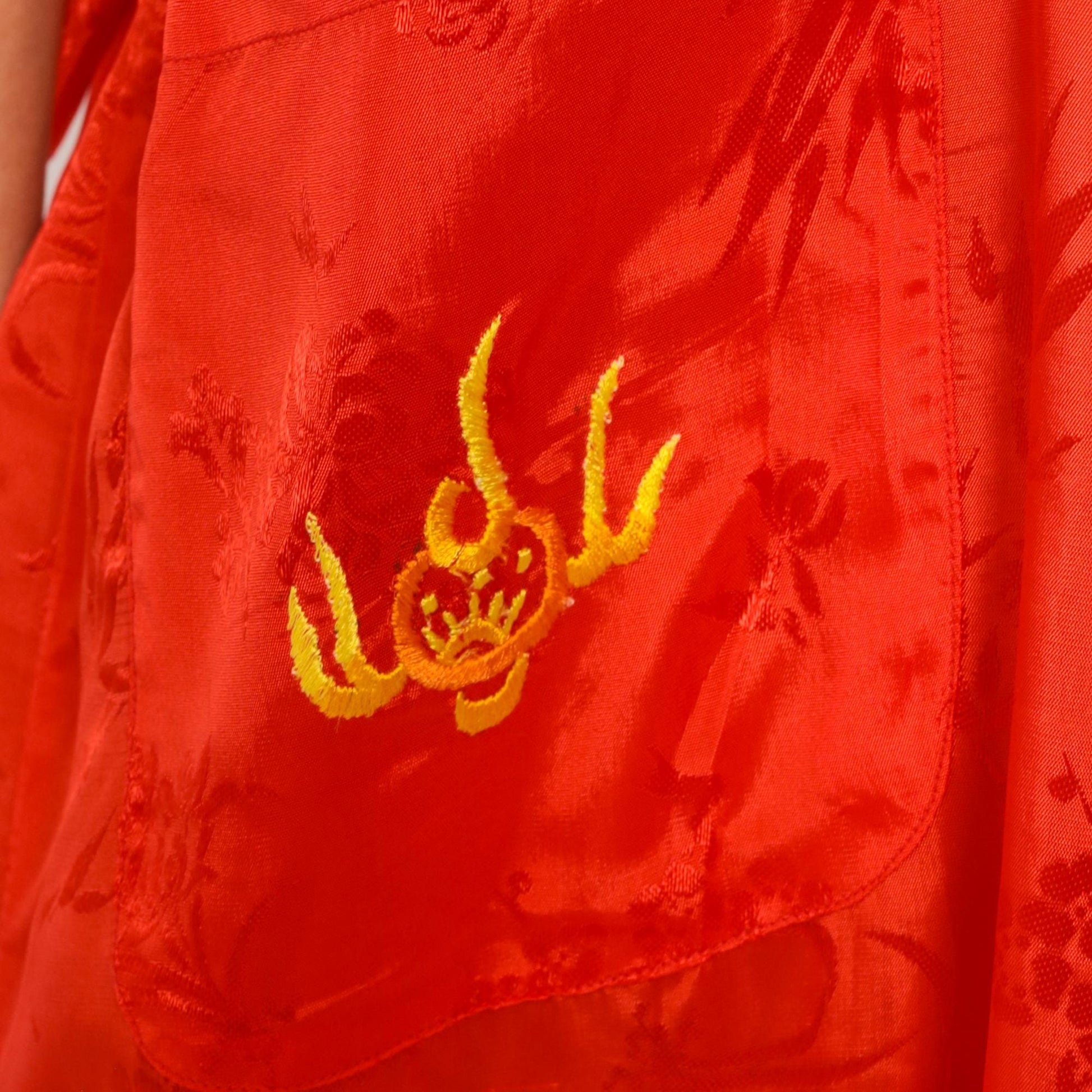 80s Dragon Kimono Robe Red Satin Embroidered Dressing Gown Medium