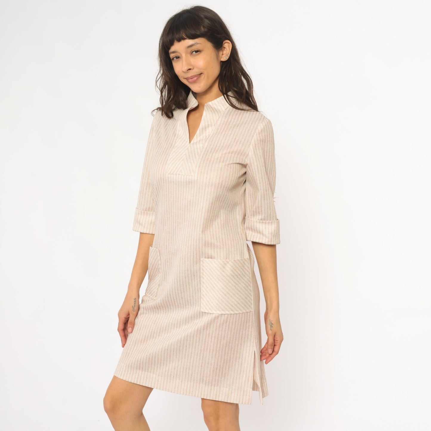 70s Beige White Striped Shift Dress Mandarin Collar Knee Length Medium M