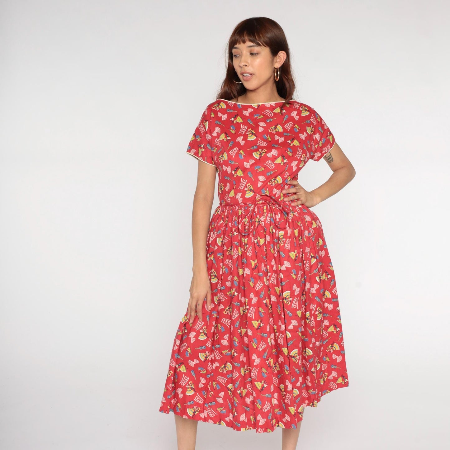 60s Red Novelty Print Dress Mexican Dancer Guitar Boat Neck Medium M