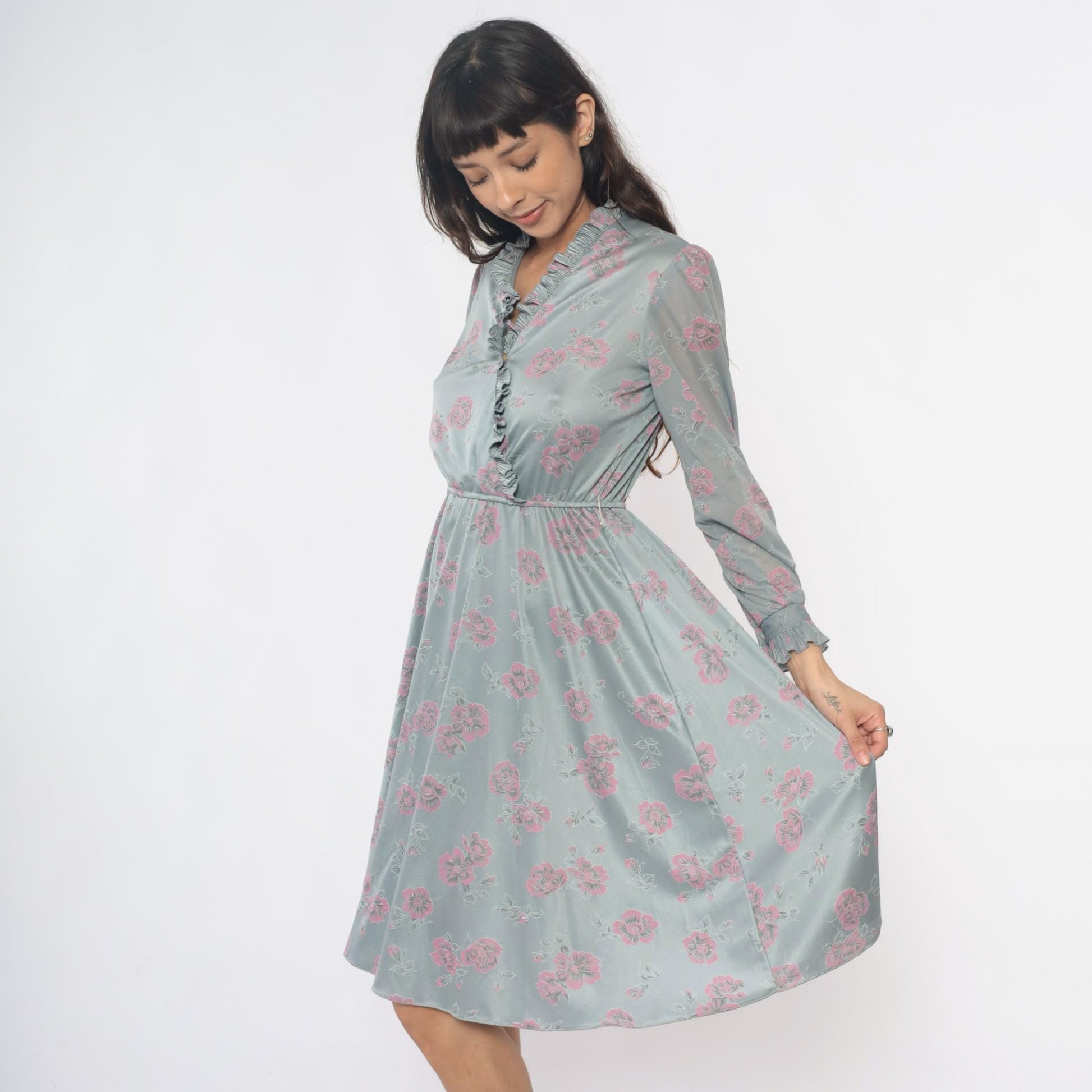 70s Floral Dress Silver Pink Long Sleeve Ruffle V-Neck Pleated Midi Small