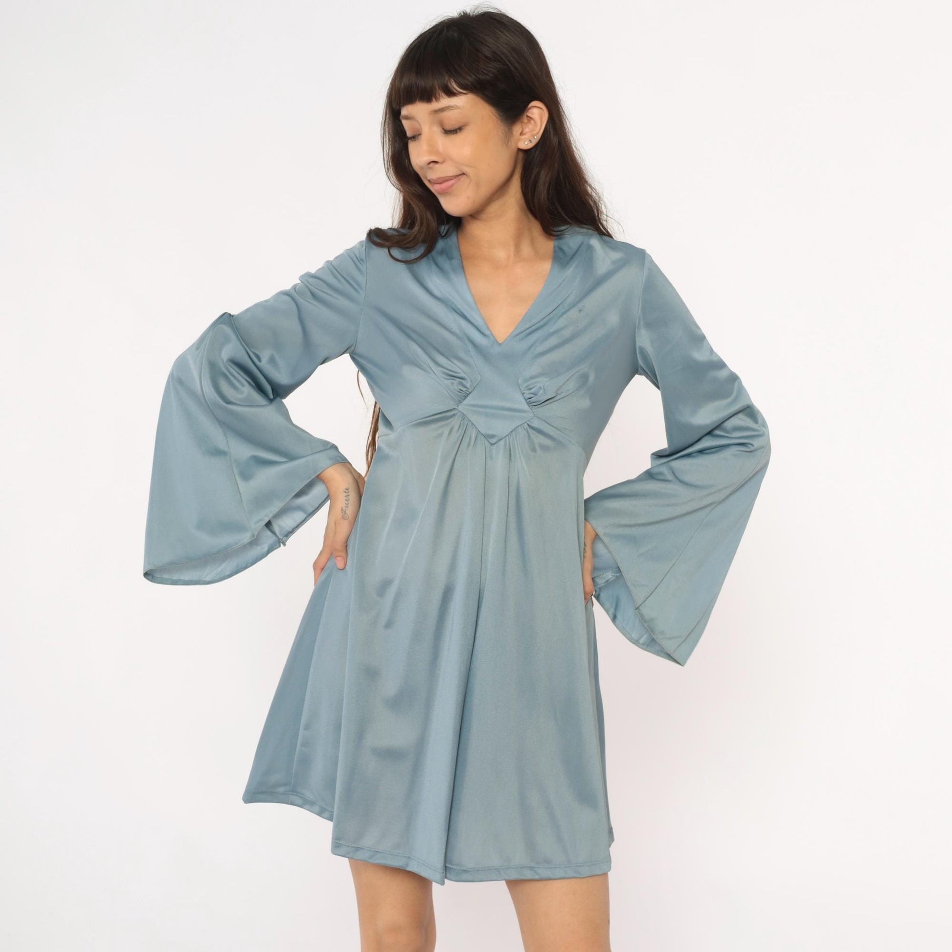 70s Powder Blue Mini Dress Bell Sleeve V Neck Empire Waist Medium M