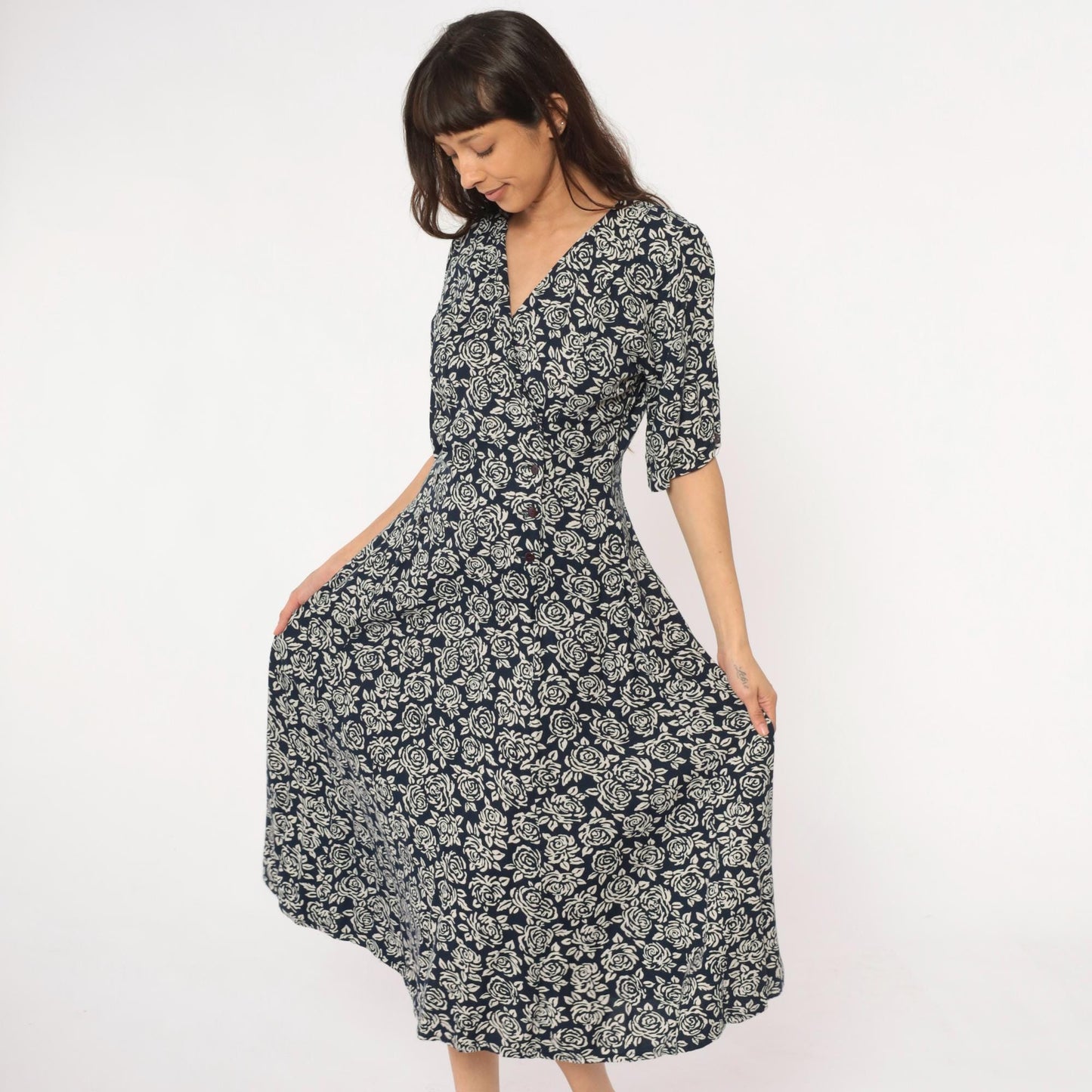 90s Floral Midi Dress Navy Cream Rose Print Wrap V-Neck Rayon Medium M