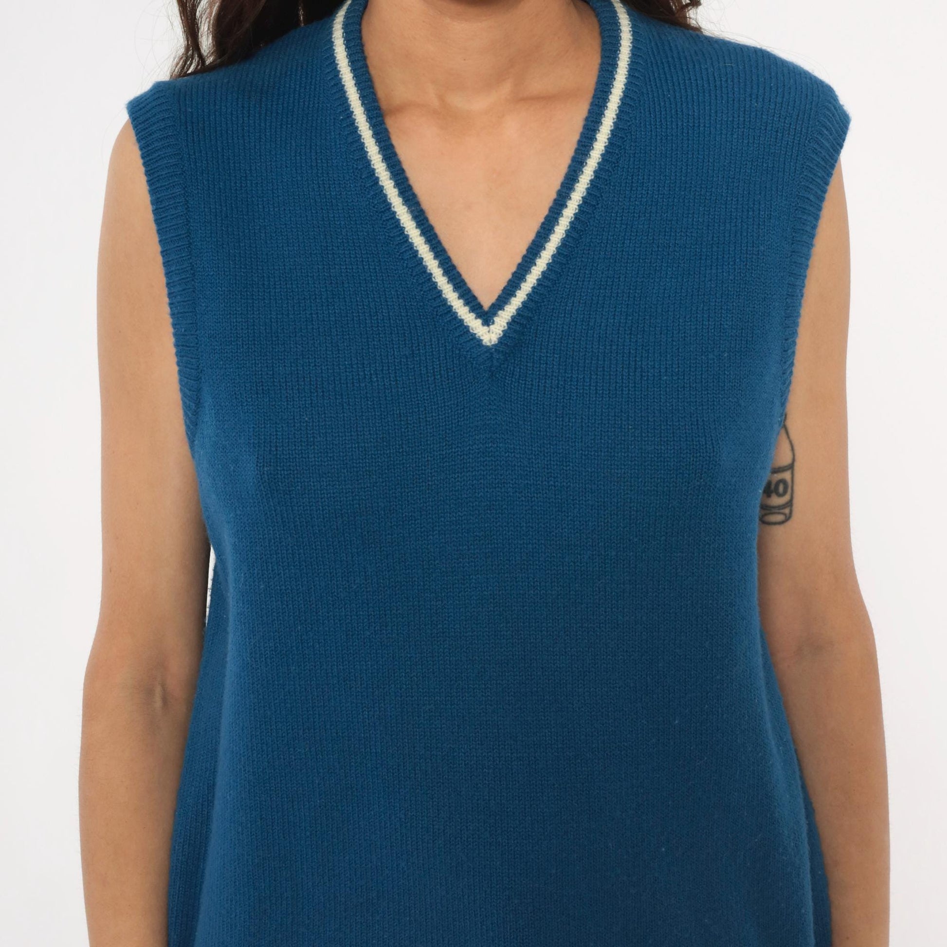 80s VIP Blue Knit Sweater Vest V-Neck Striped Trim Cricket Style Large