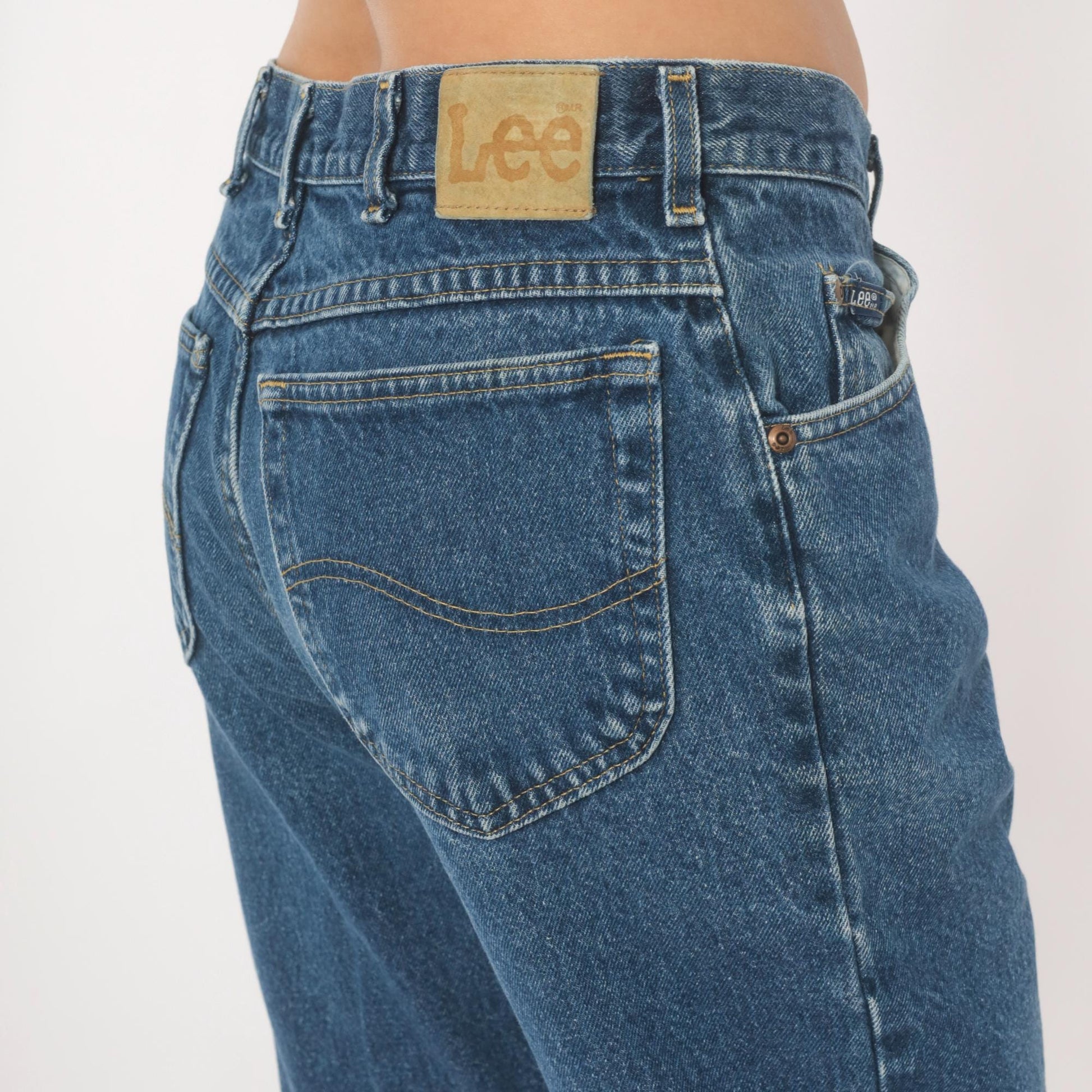 90s Lee Mom Jeans Stonewash Blue Denim Straight Leg Mid Rise Medium 33