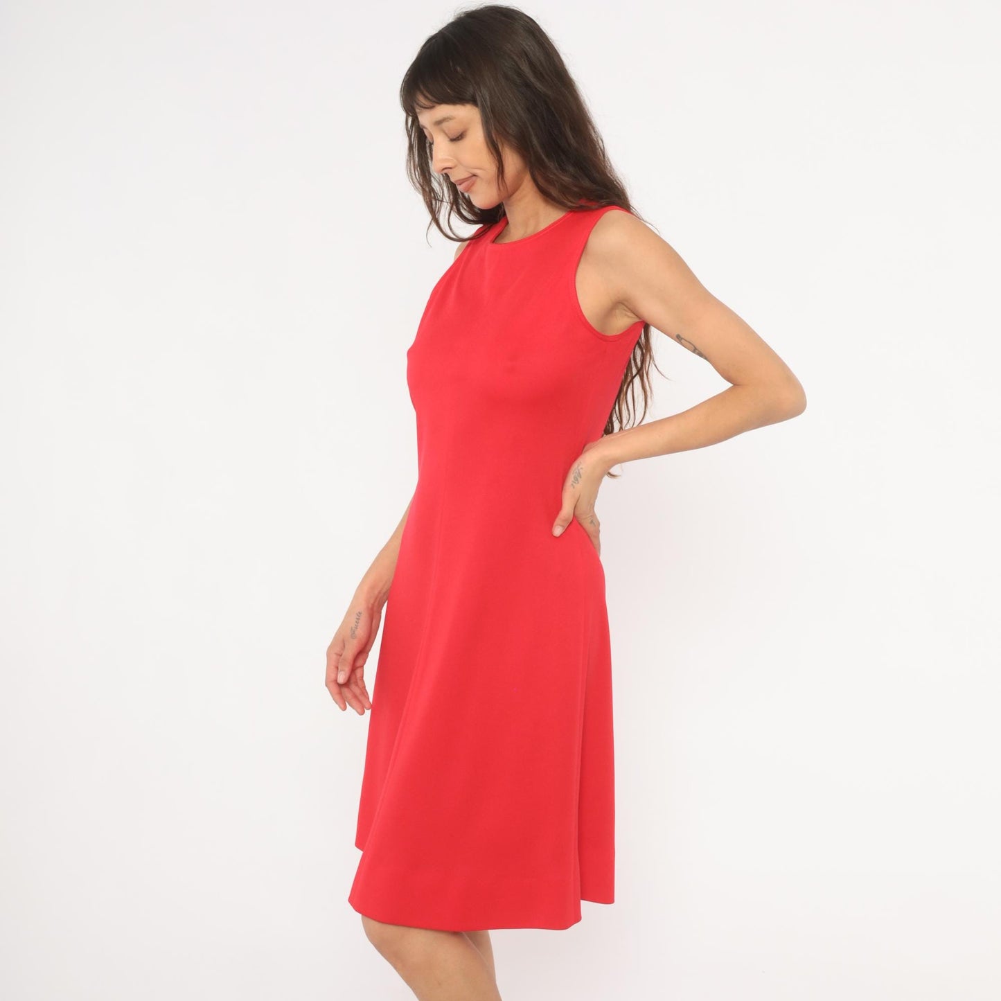 1960s Red A-Line Shift Dress Scoop Neck Sleeveless Knee Length Small S
