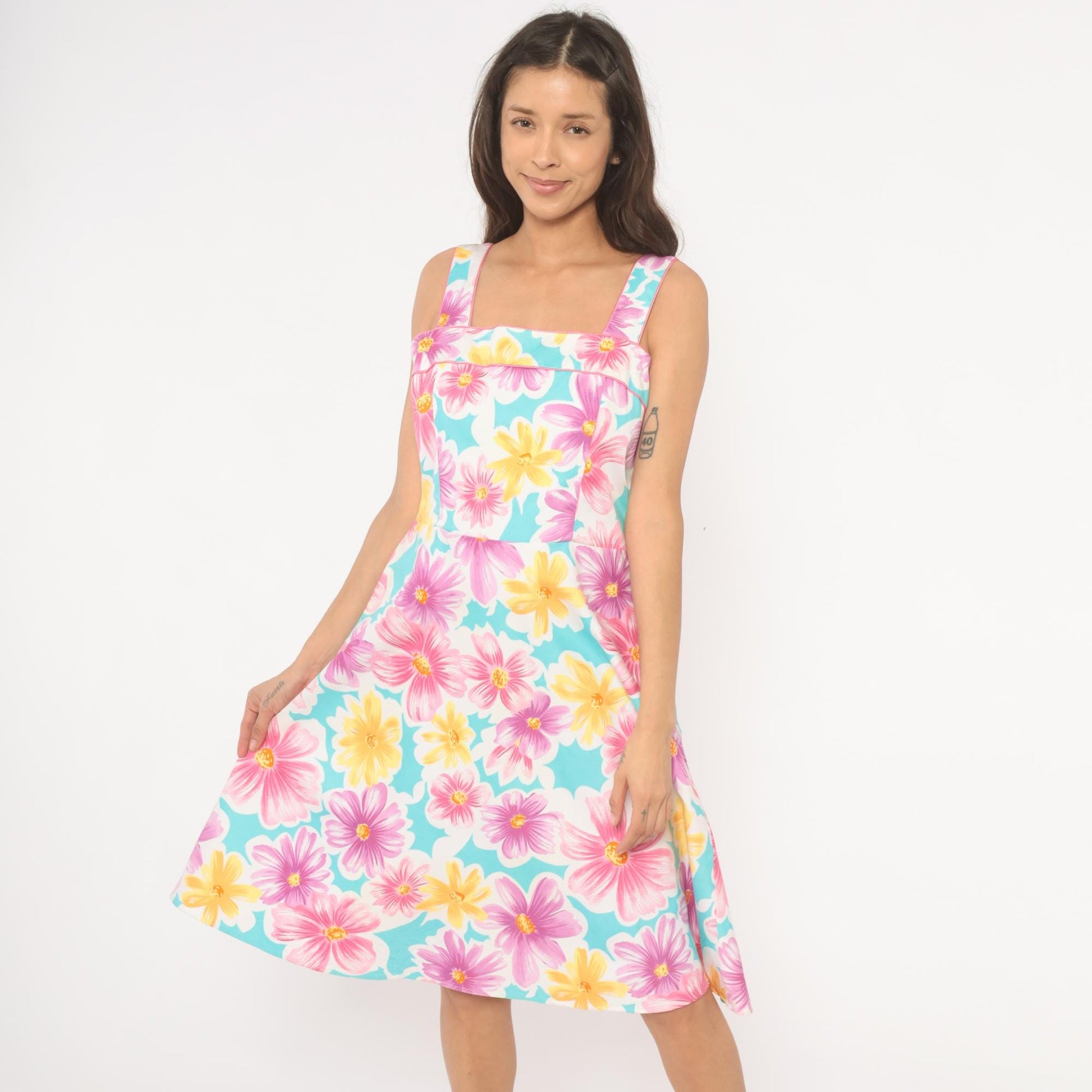 90s Scarlett Floral Sundress Square Neck Daisy Print Sky Blue Medium M