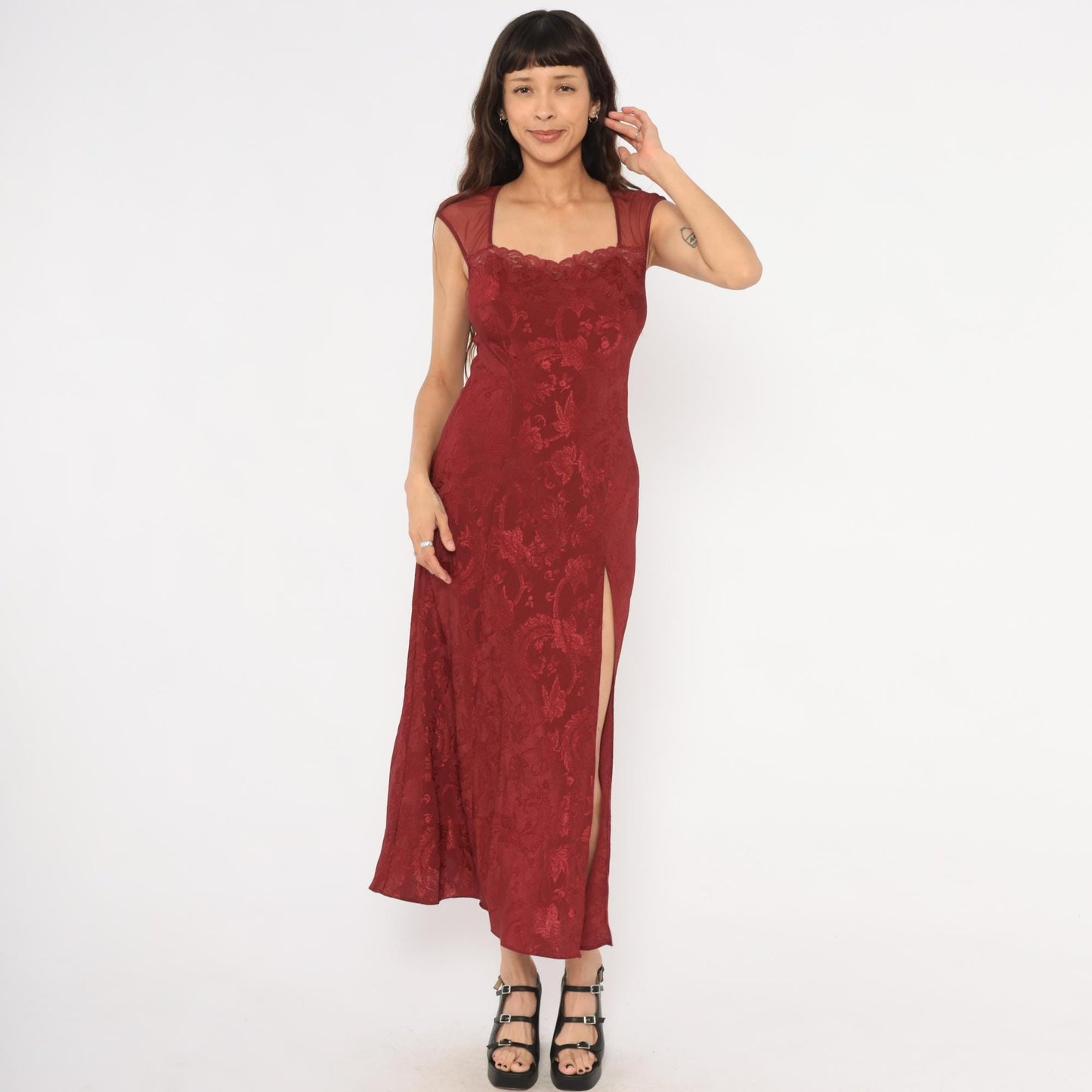 90s Victoria's Secret Burgundy Velvet Slip Dress Sweetheart Neckline Small S