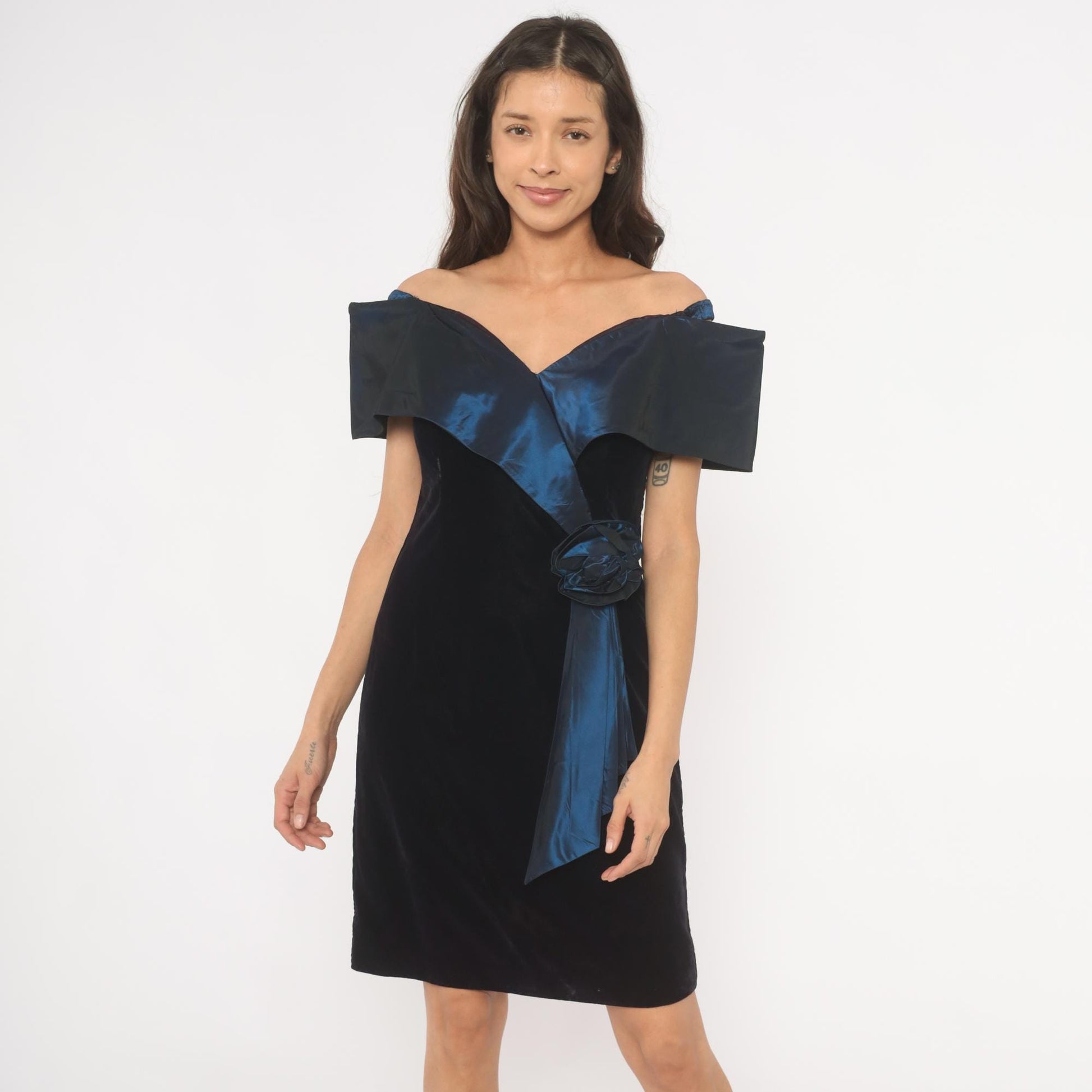90s Evening Chic Off-Shoulder Velvet Dress Navy Satin Bodice Medium M