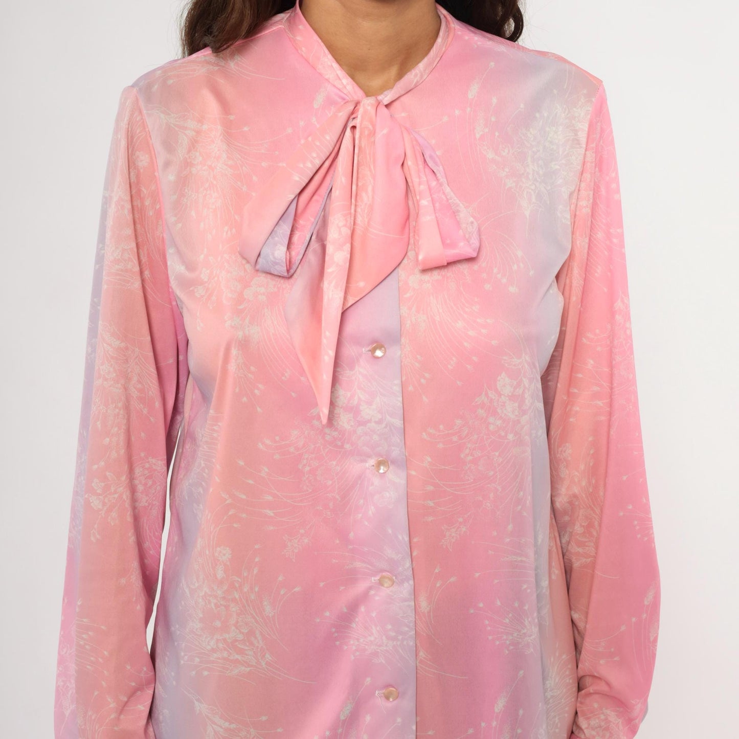 70s Pink Lavender Floral Pussy Bow Blouse Pearl Snap Button Front Medium M