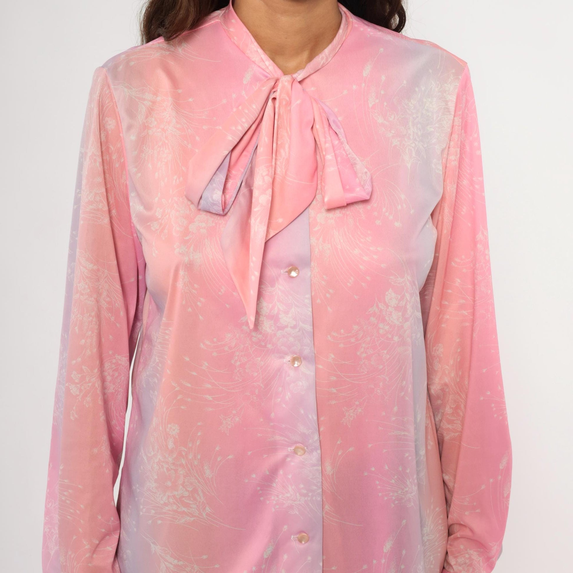 70s Pink Lavender Floral Pussy Bow Blouse Pearl Snap Button Front Medium M