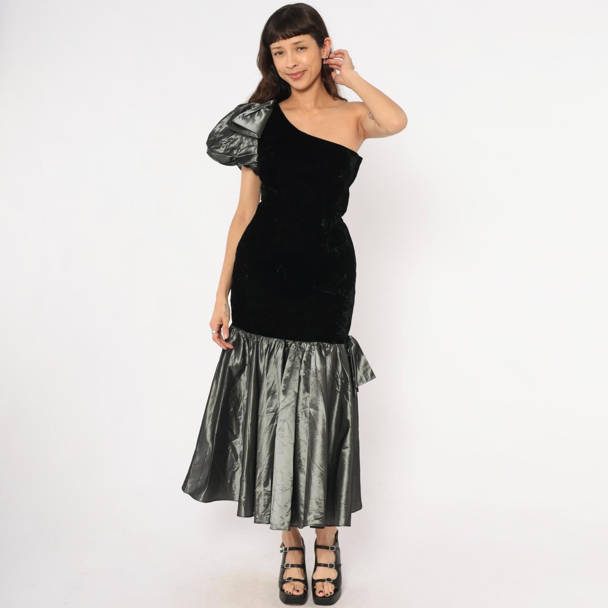 80s Alyce Designs One-Shoulder Velvet Gown Black Mermaid Hem Puff Sleeve Extra Small XS