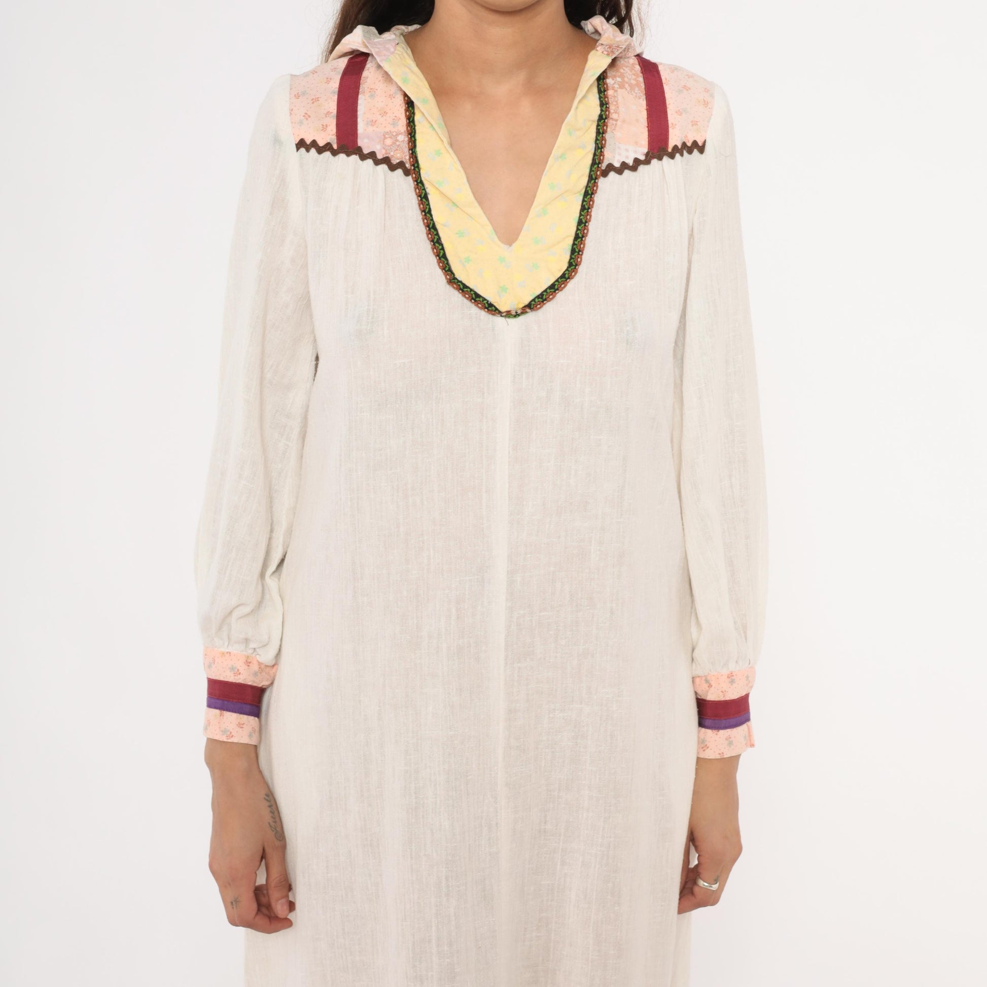 70s Patchwork Hood Maxi Dress White Linen V Neck Bishop Sleeve Small
