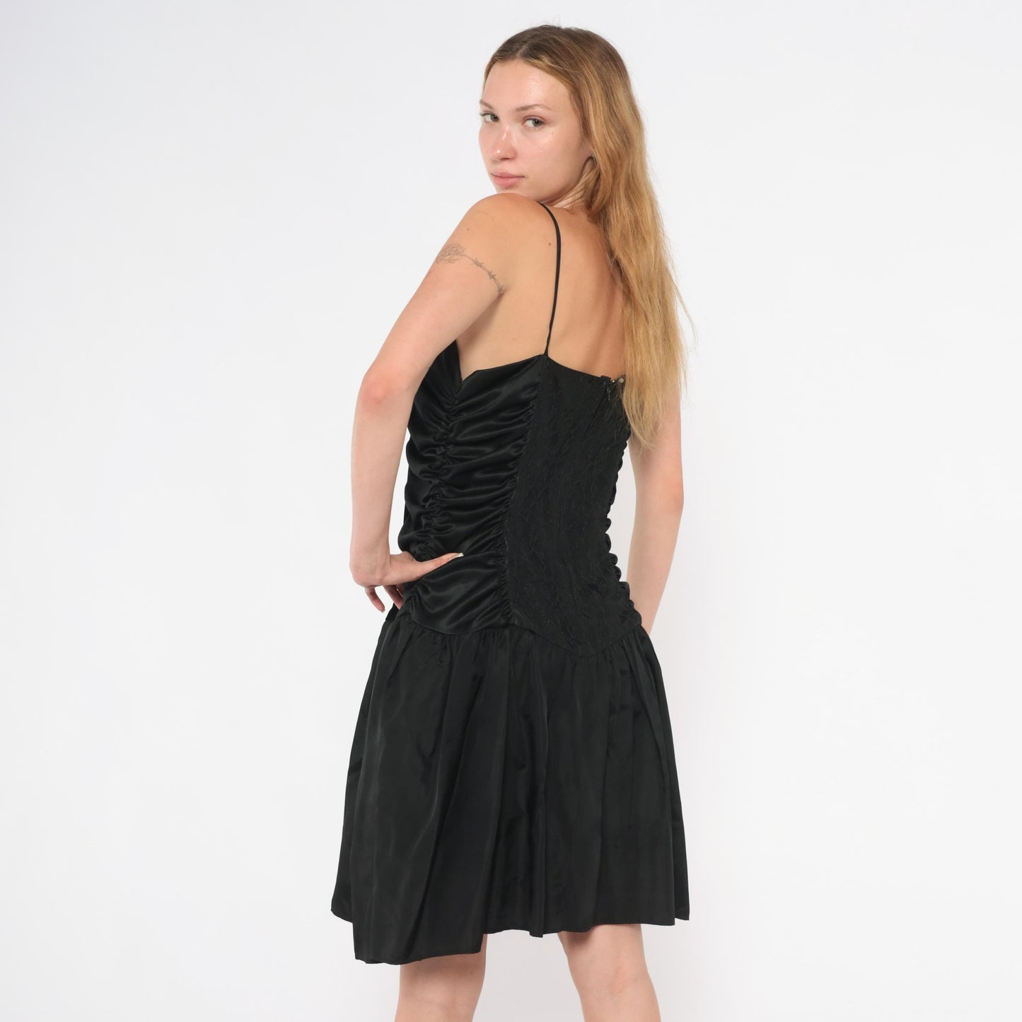 90s Black Velvet Party Dress Drop Waist Sweetheart Neckline Knee Length Large L